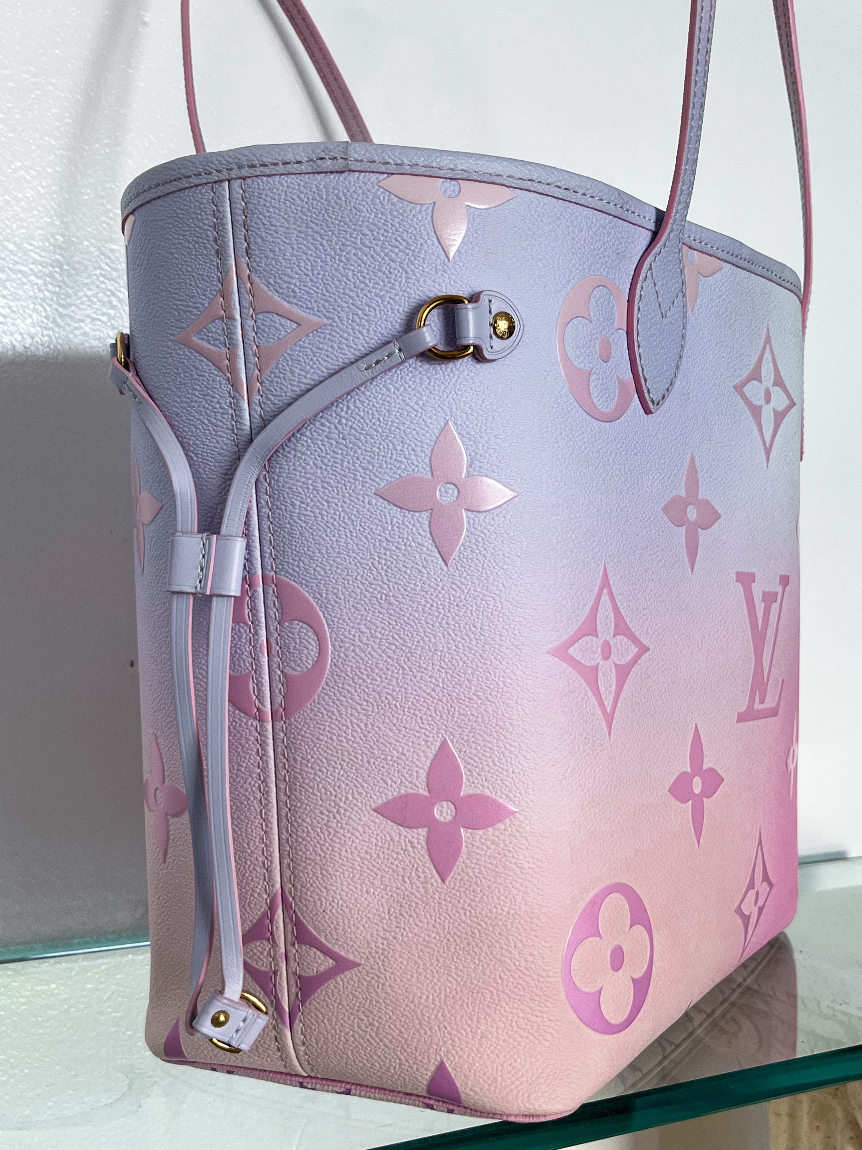 Louis Vuitton Neverfull MM Monogram Giant Spring In The City