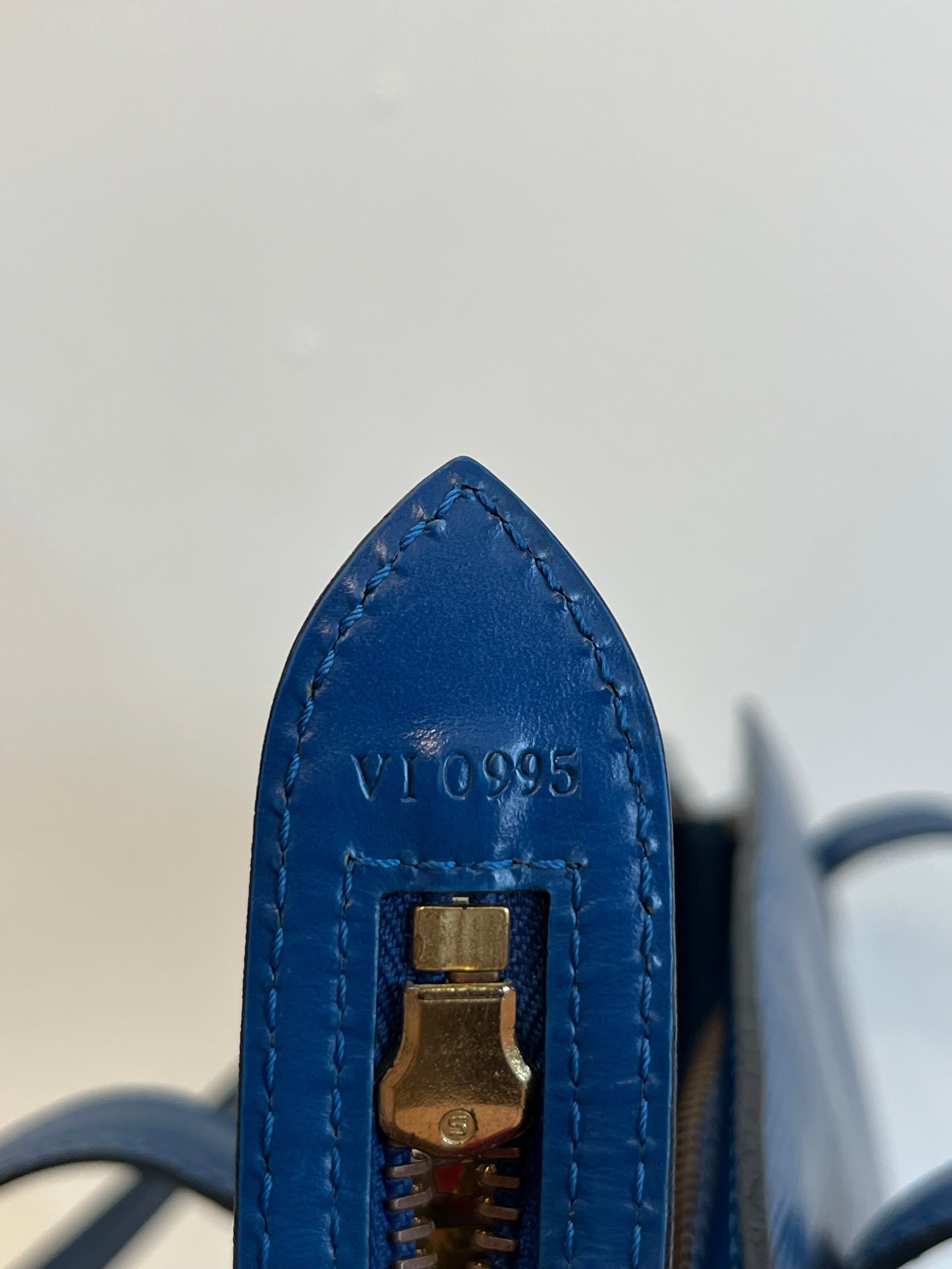 Vintage Louis Vuitton Epi Saint Jacques
