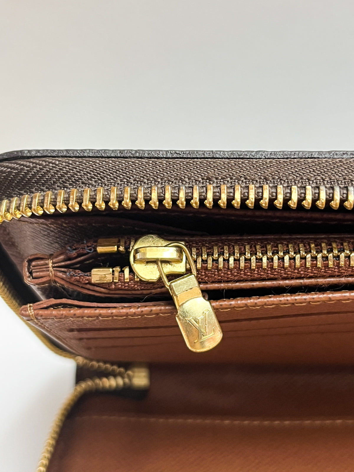 Louis Vuitton Monogram Zippy Organizer Wallet