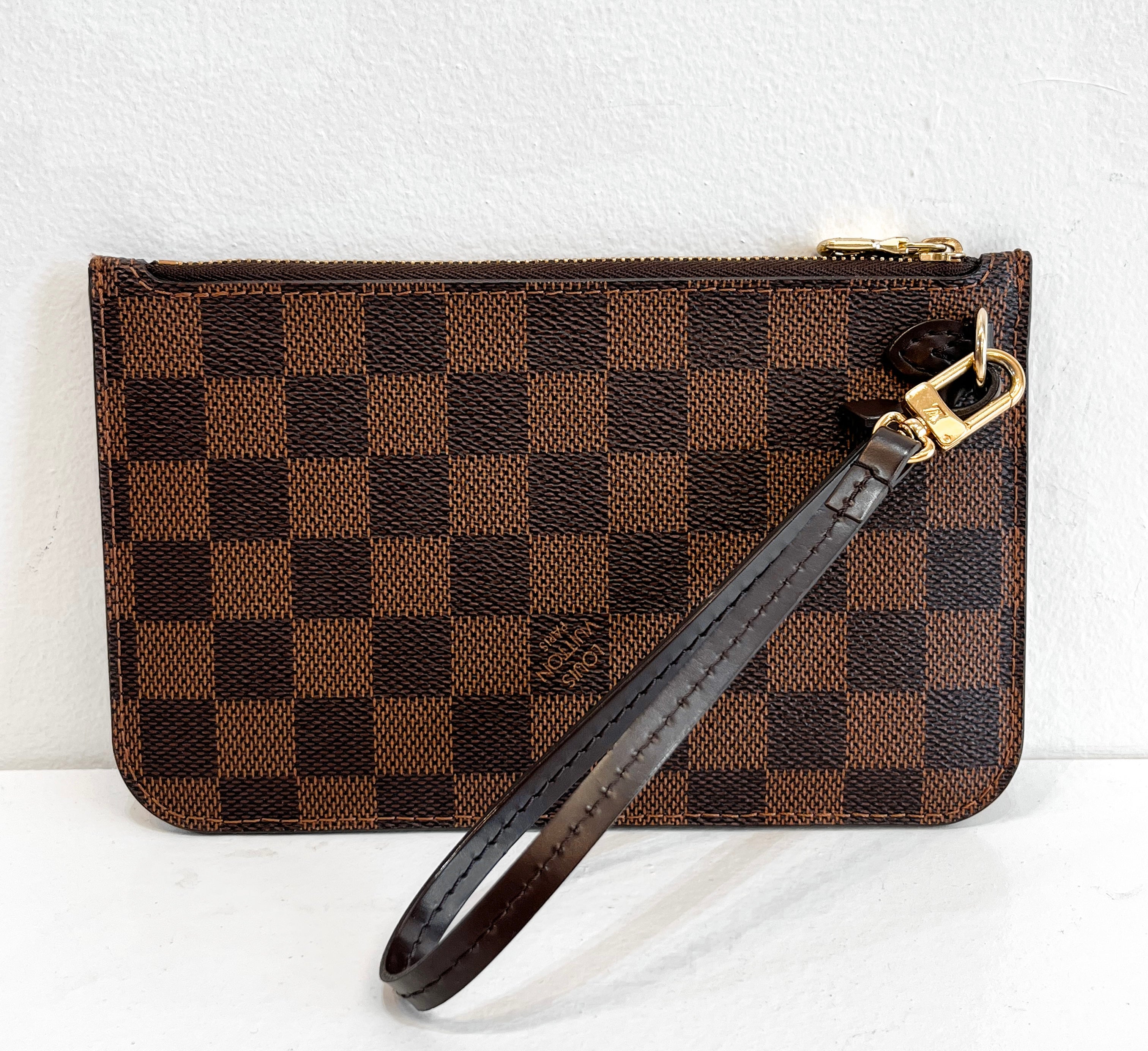 Louis Vuitton Damier Ebene Neverfull PM Pochette