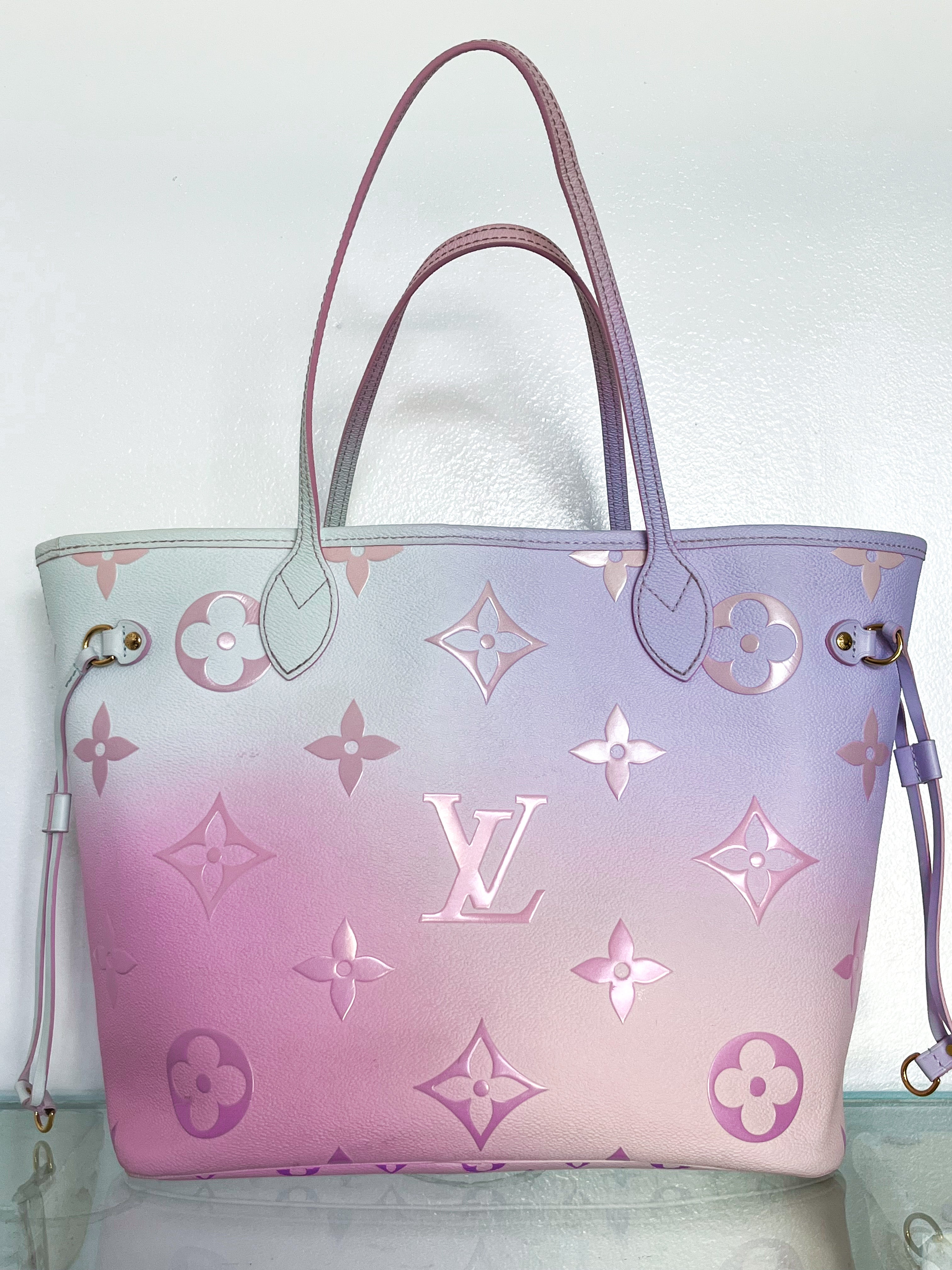 Louis Vuitton Neverfull MM Monogram Giant Spring In The City