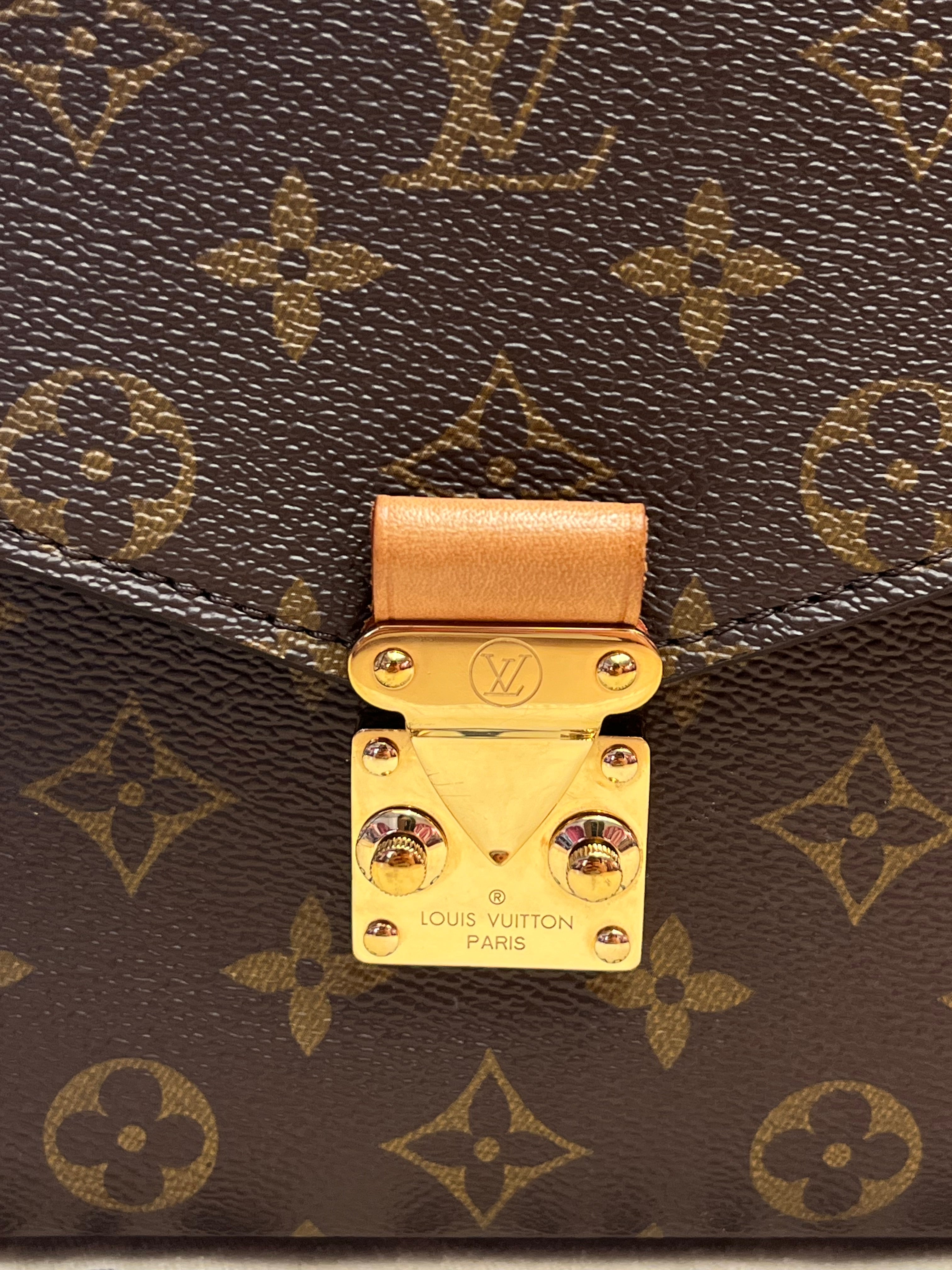 Louis Vuitton Monogram Pochette Metis