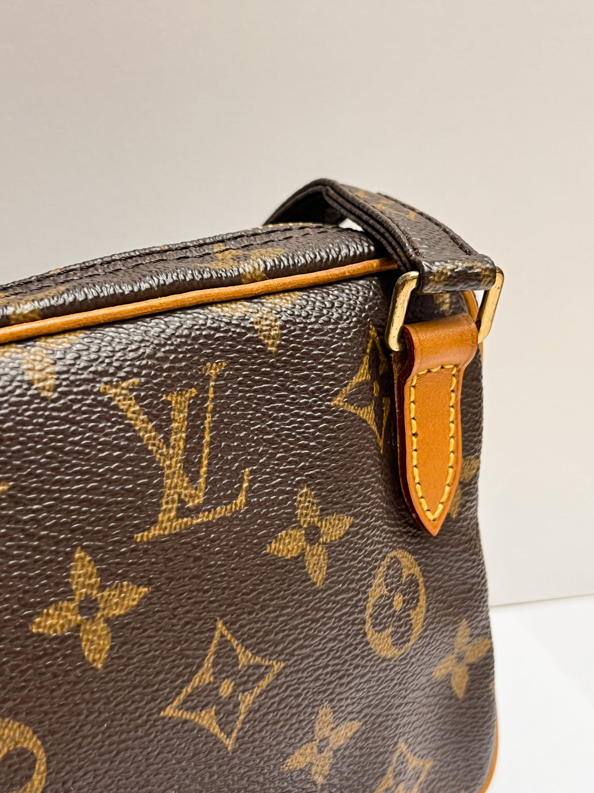 Louis Vuitton Pochette Marly Bandouliere