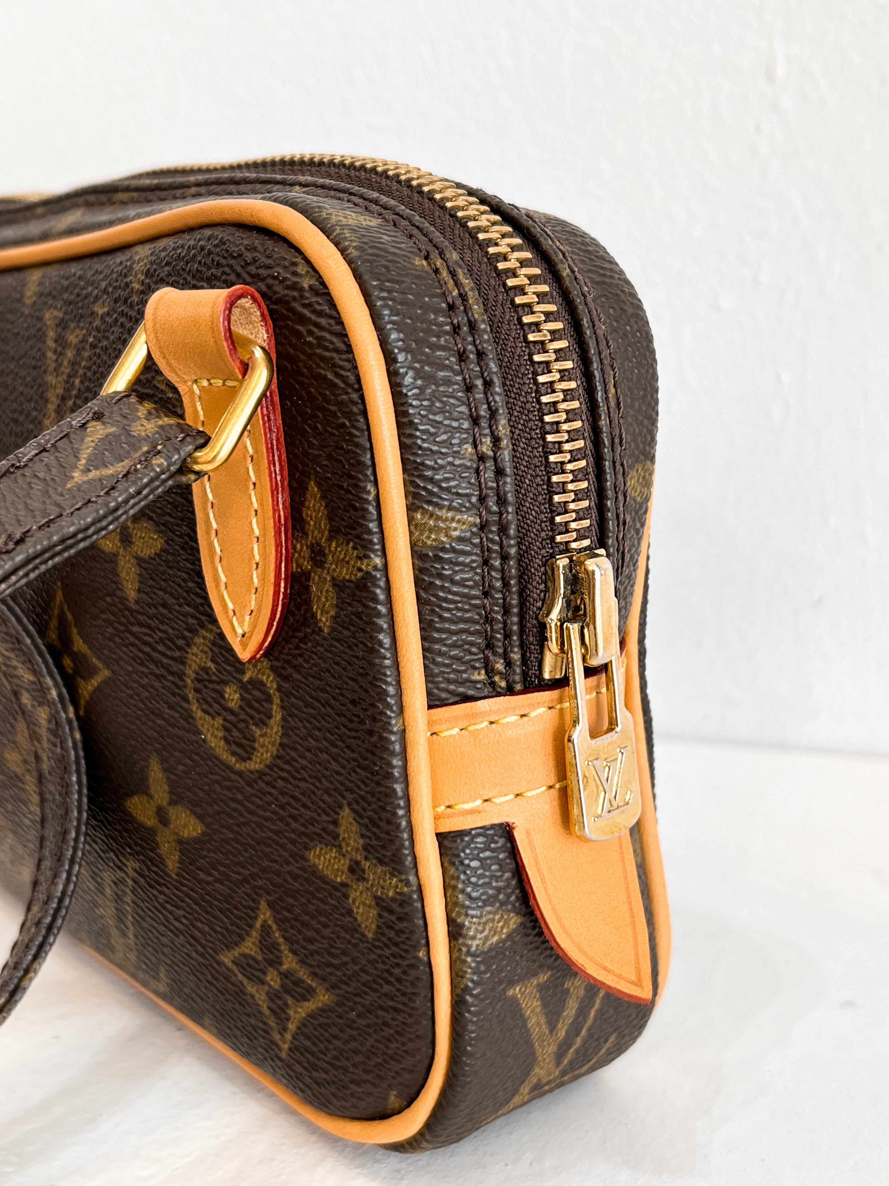 Louis Vuitton Pochette Marly Bandouliere