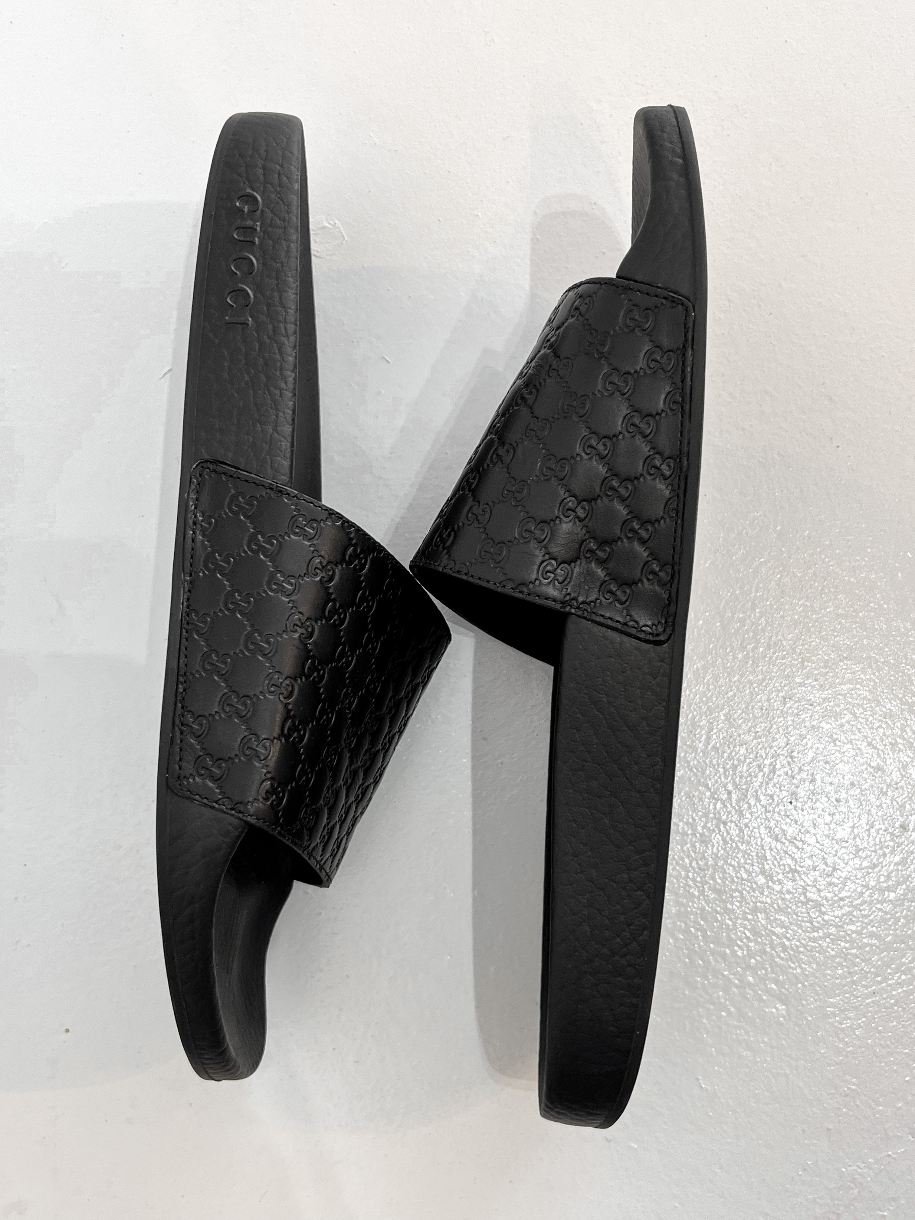 Gucci Microguccissima Slides