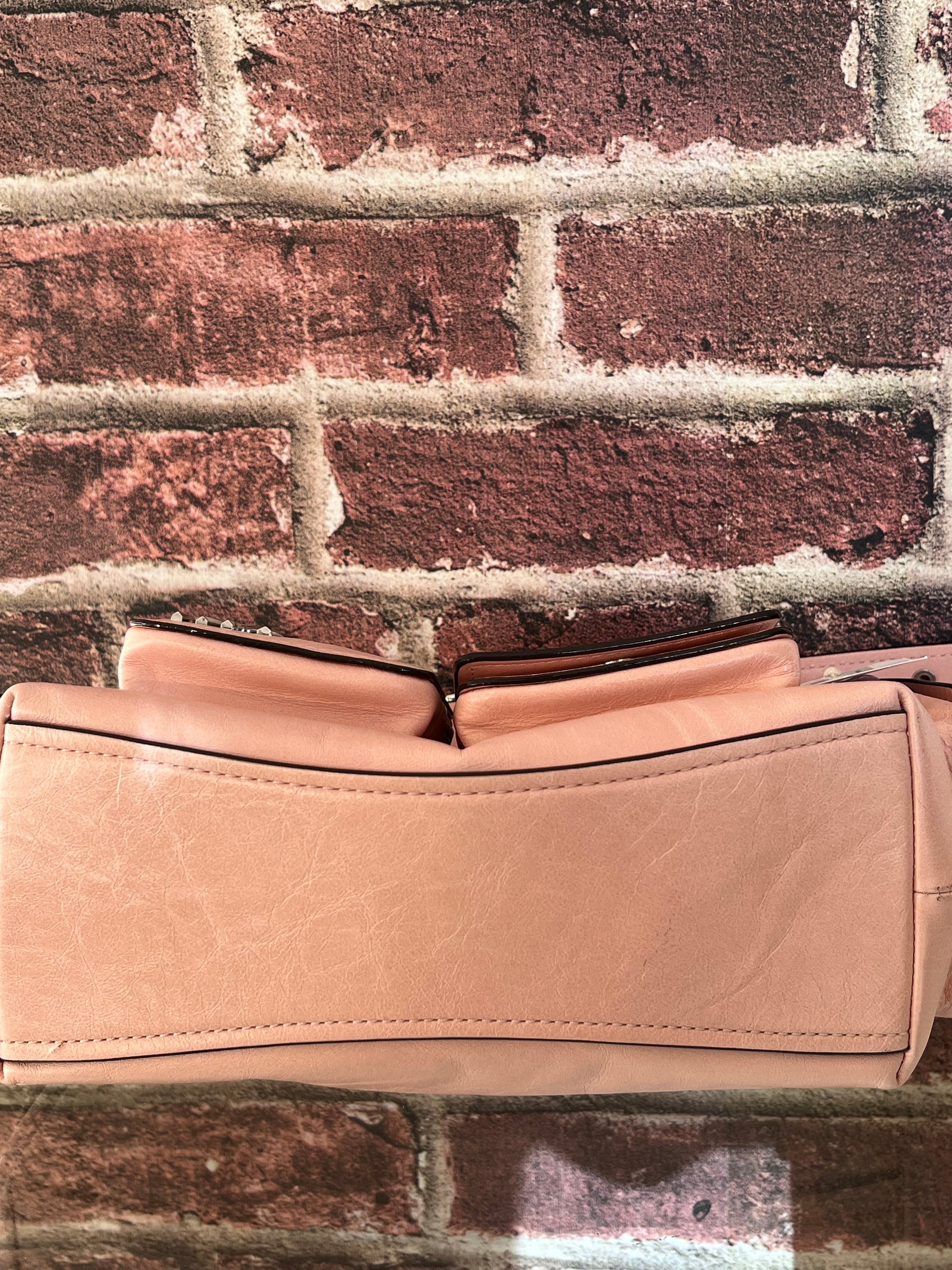 Michael Kors Dakota Medium Leather Shoulder Bag