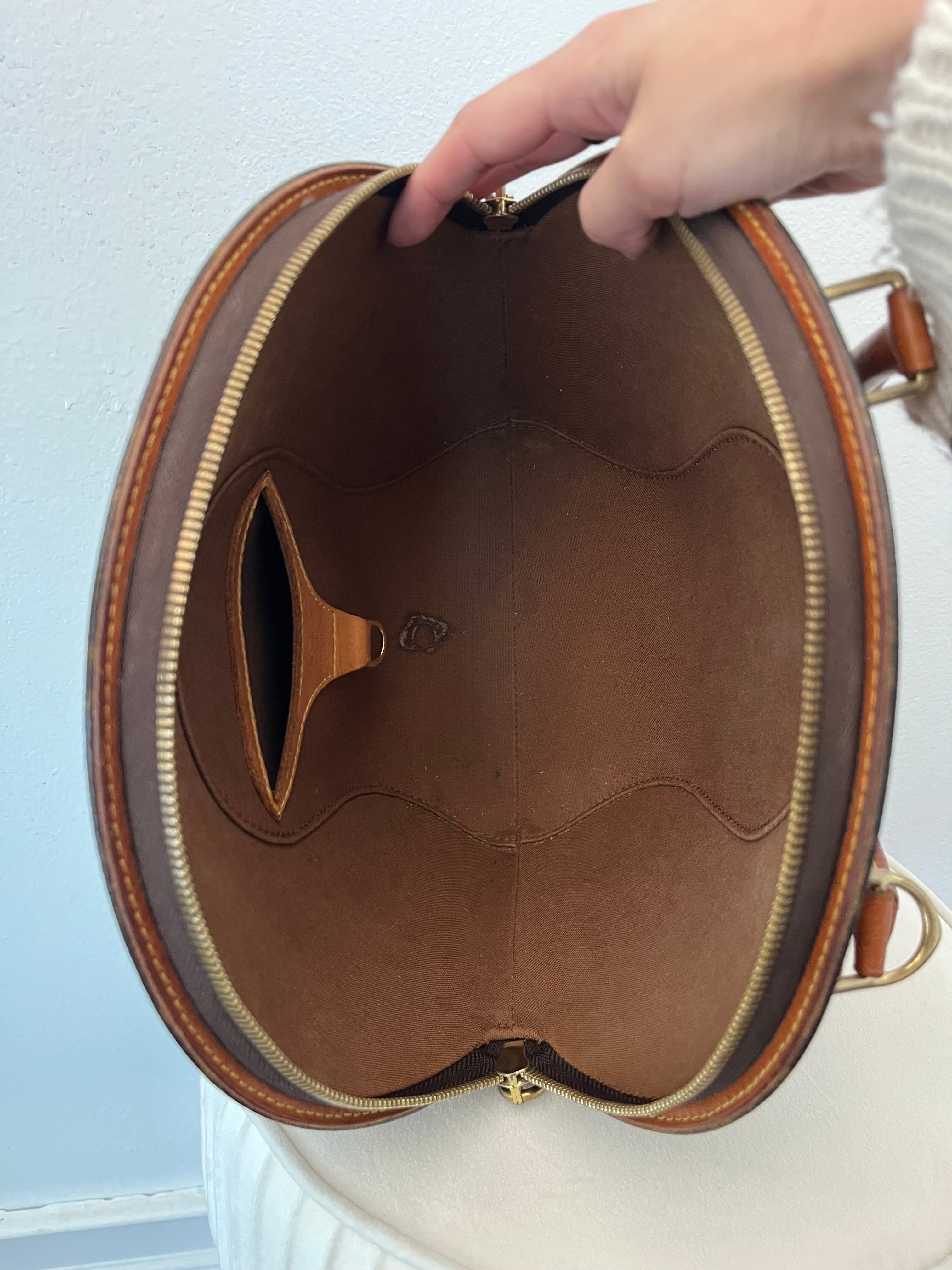 Louis Vuitton Ellipse Bag