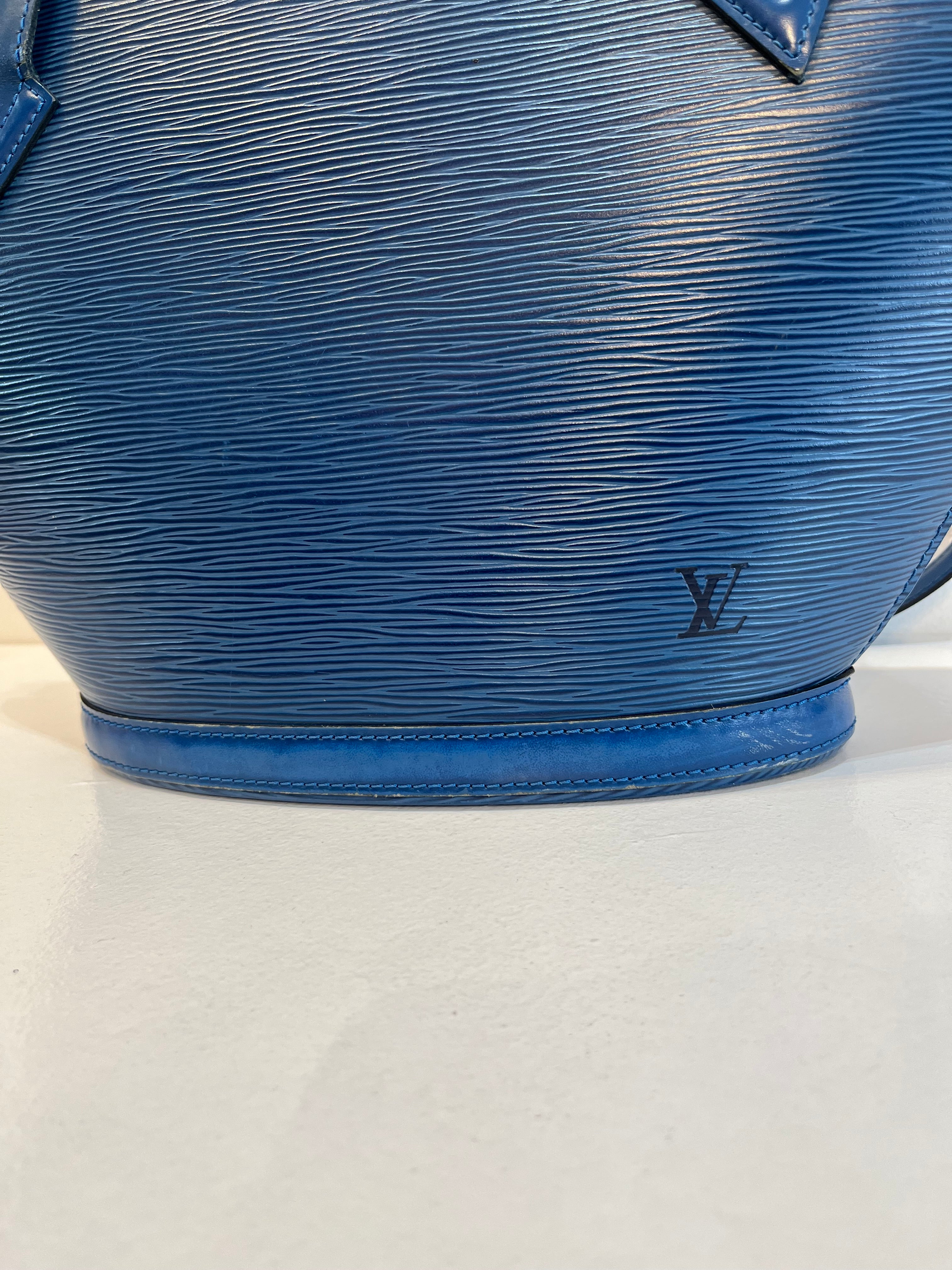 Vintage Louis Vuitton Epi Saint Jacques