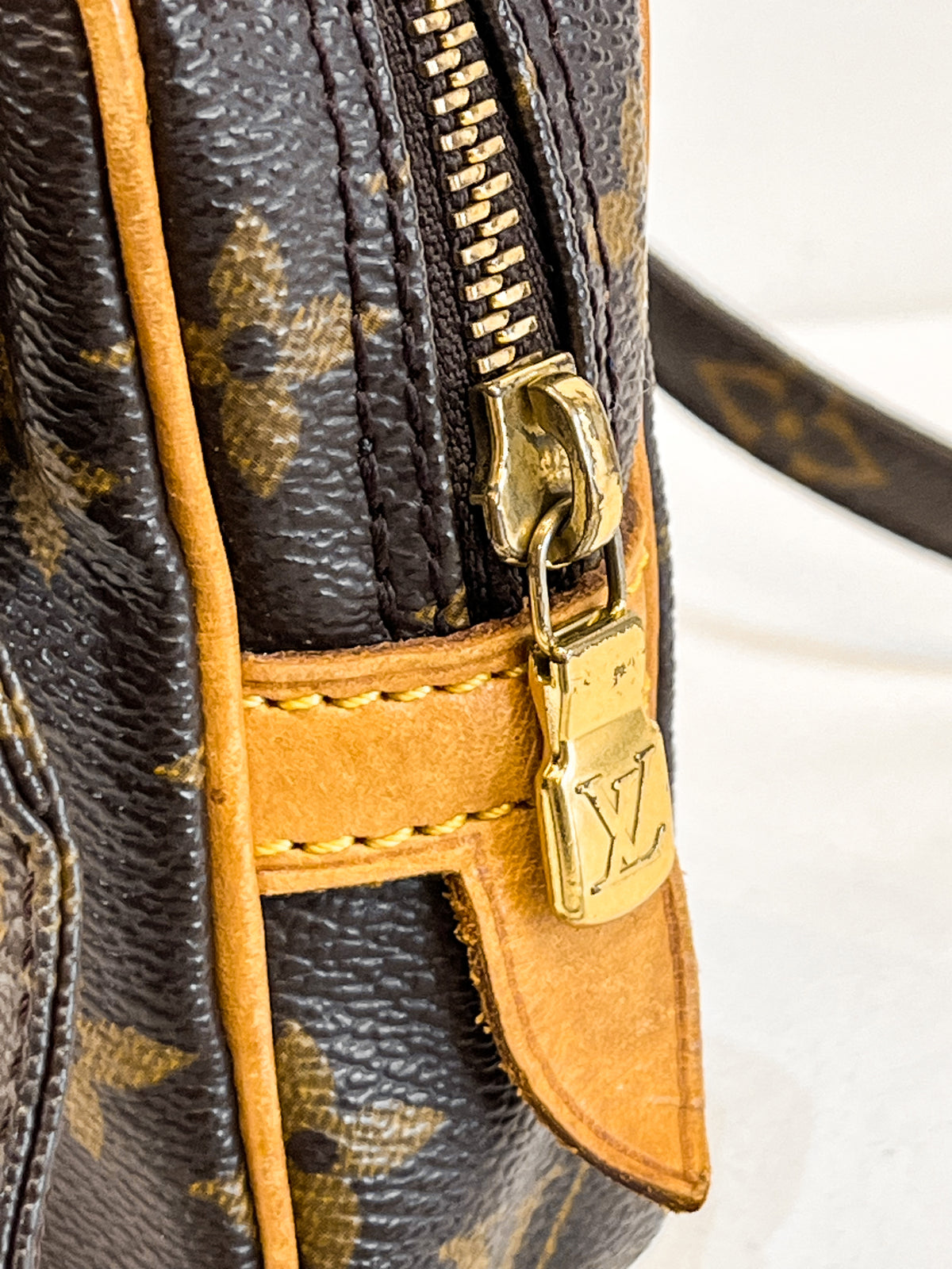 Louis Vuitton Pochette Marly Bandouliere