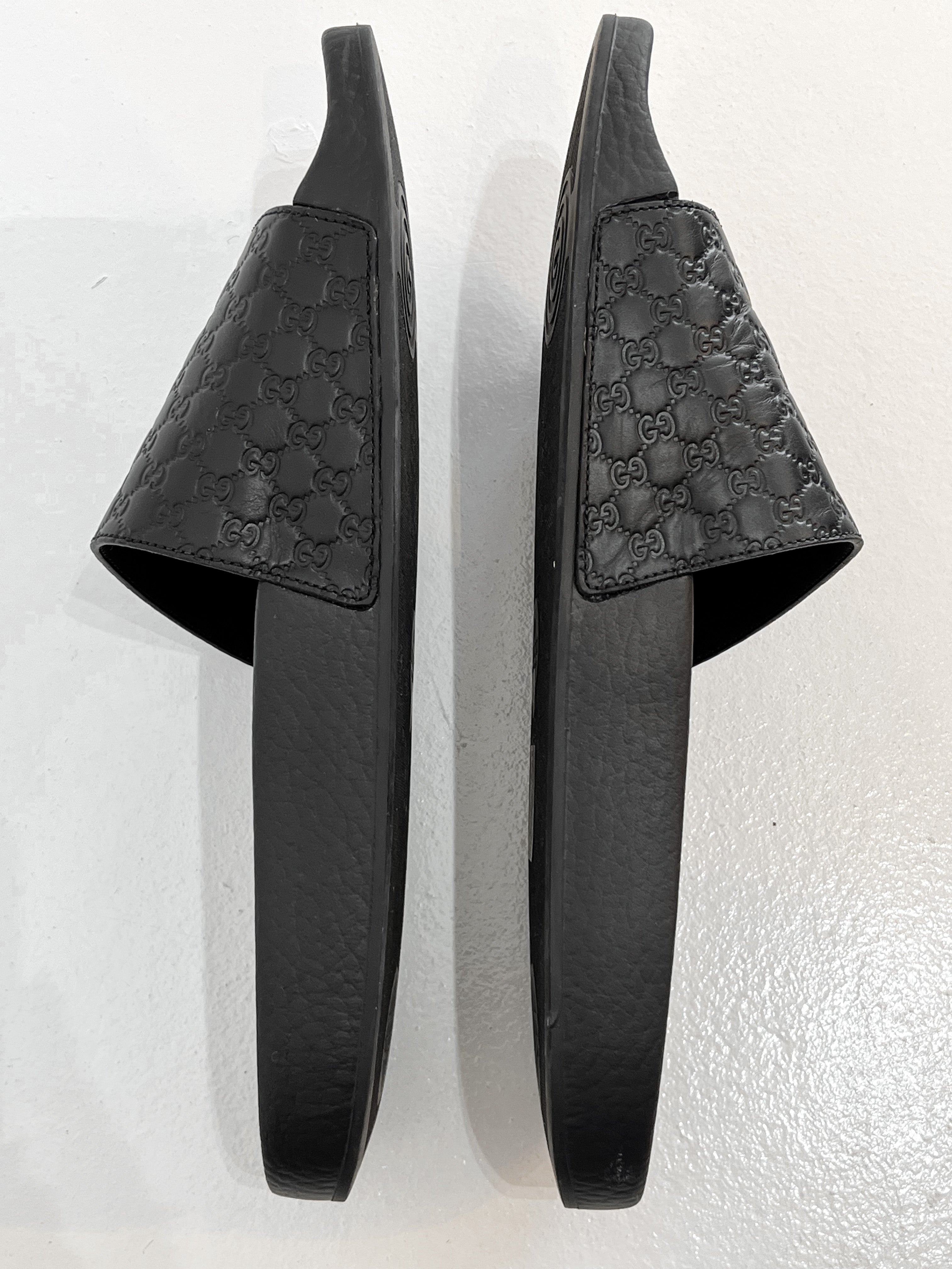 Gucci Microguccissima Slides