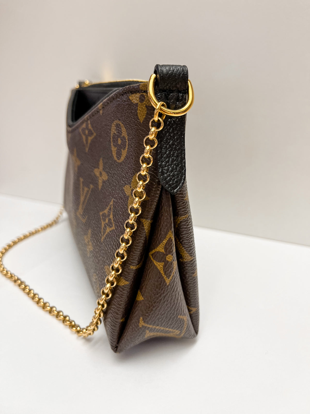 Louis Vuitton Monogram Pallas Clutch