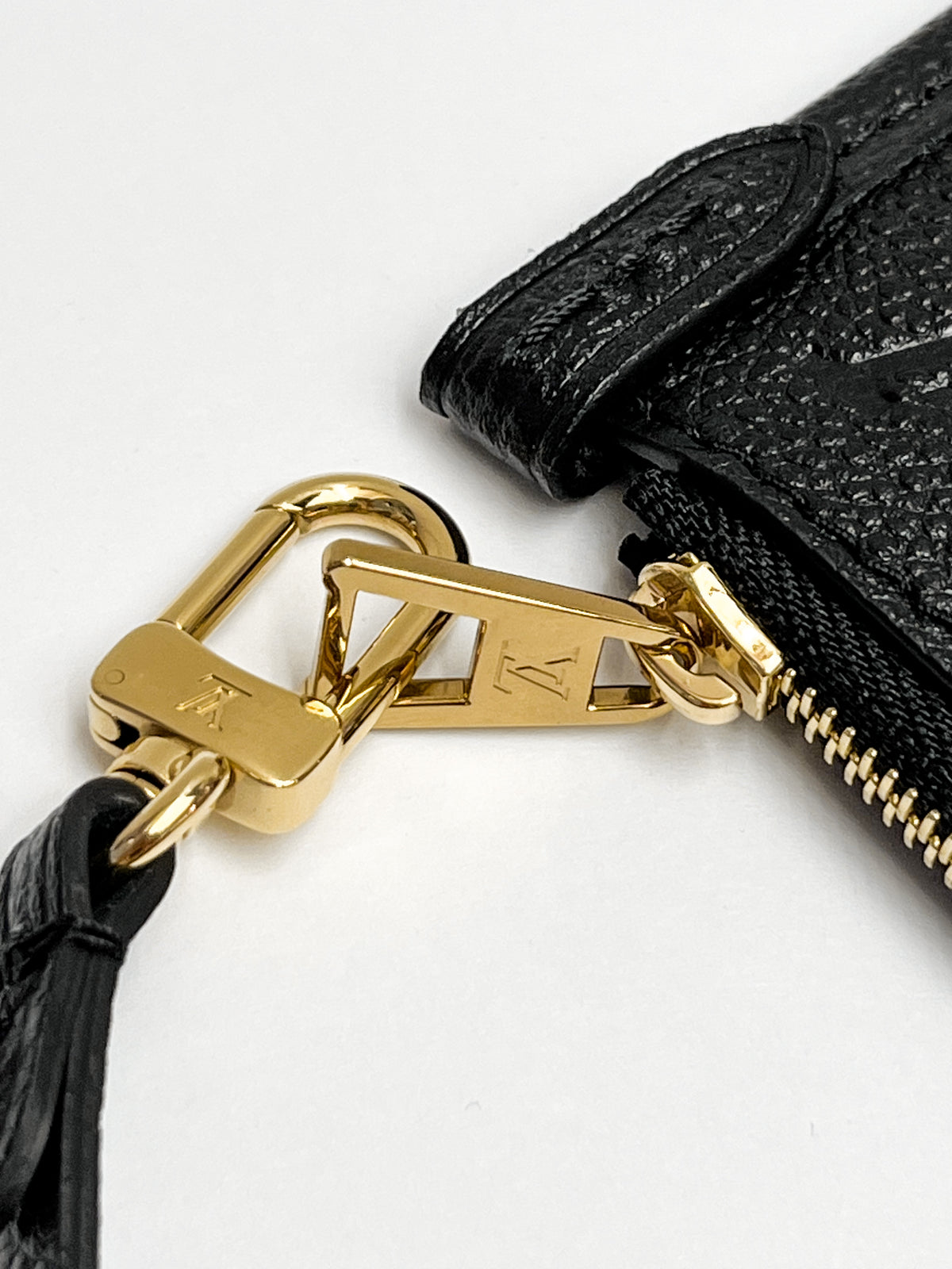 Louis Vuitton Monogram Empreinte CarryAll Pochette
