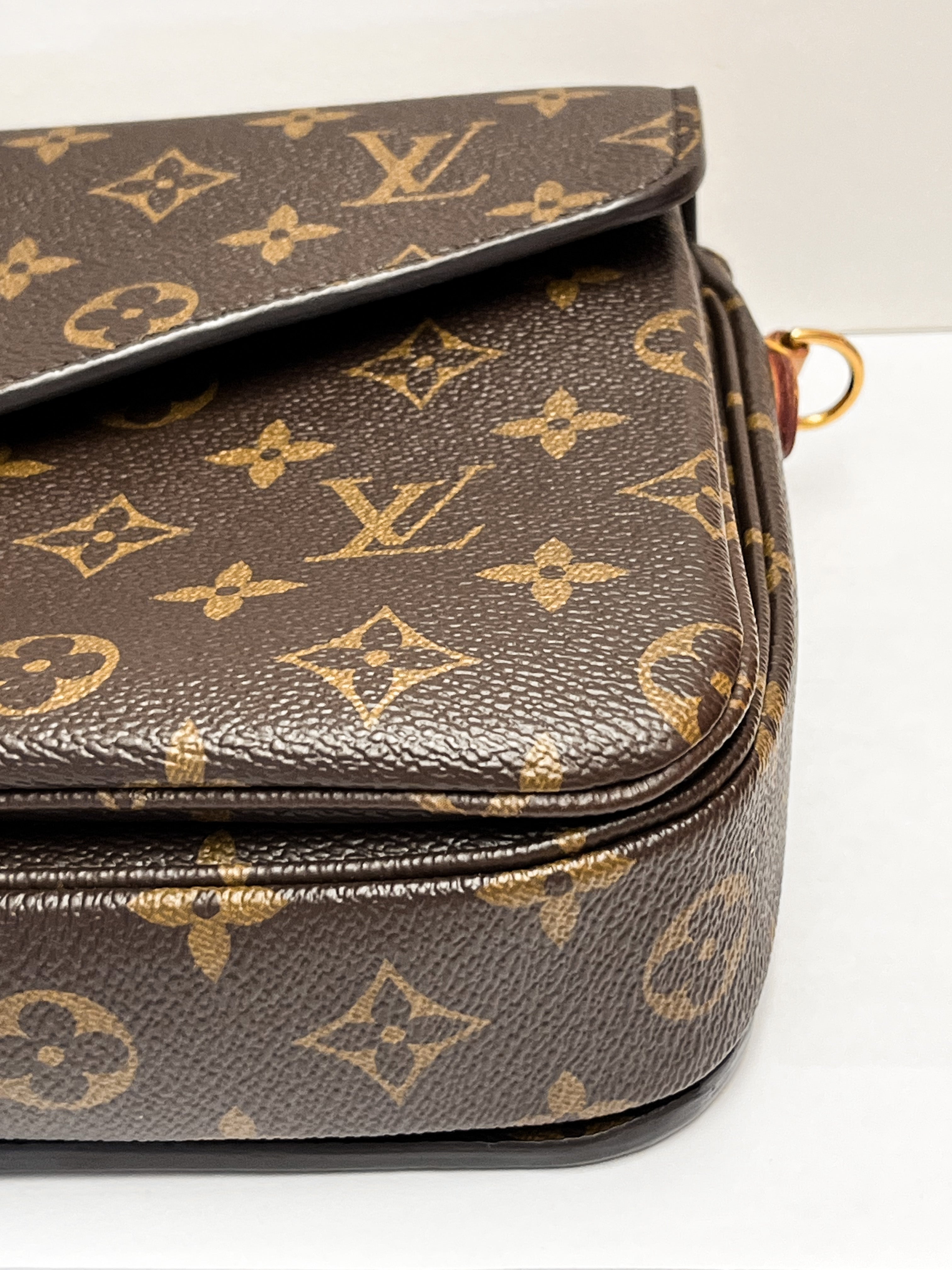 Louis Vuitton Monogram Pochette Metis