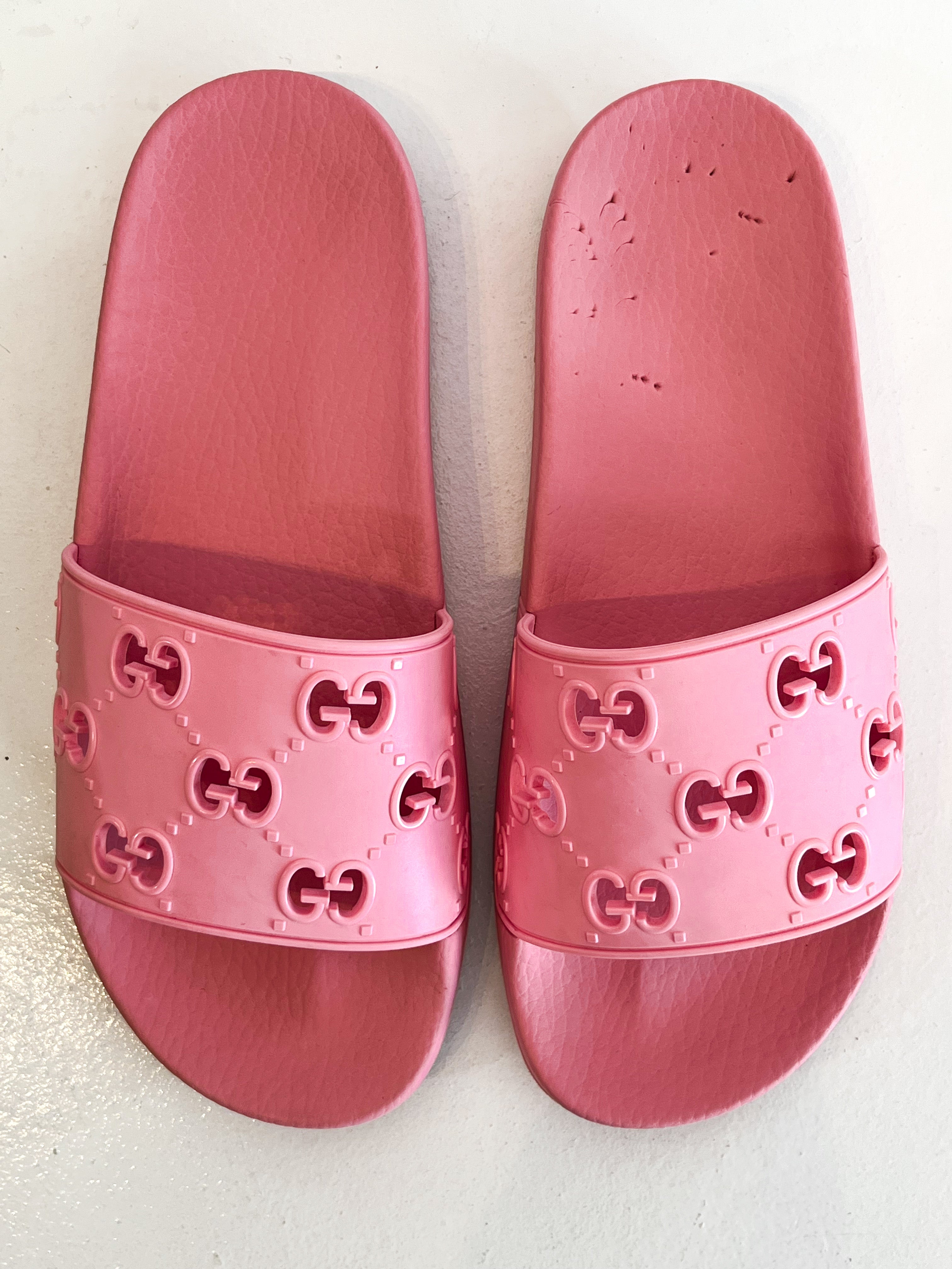 Gucci Rubber GG Slides