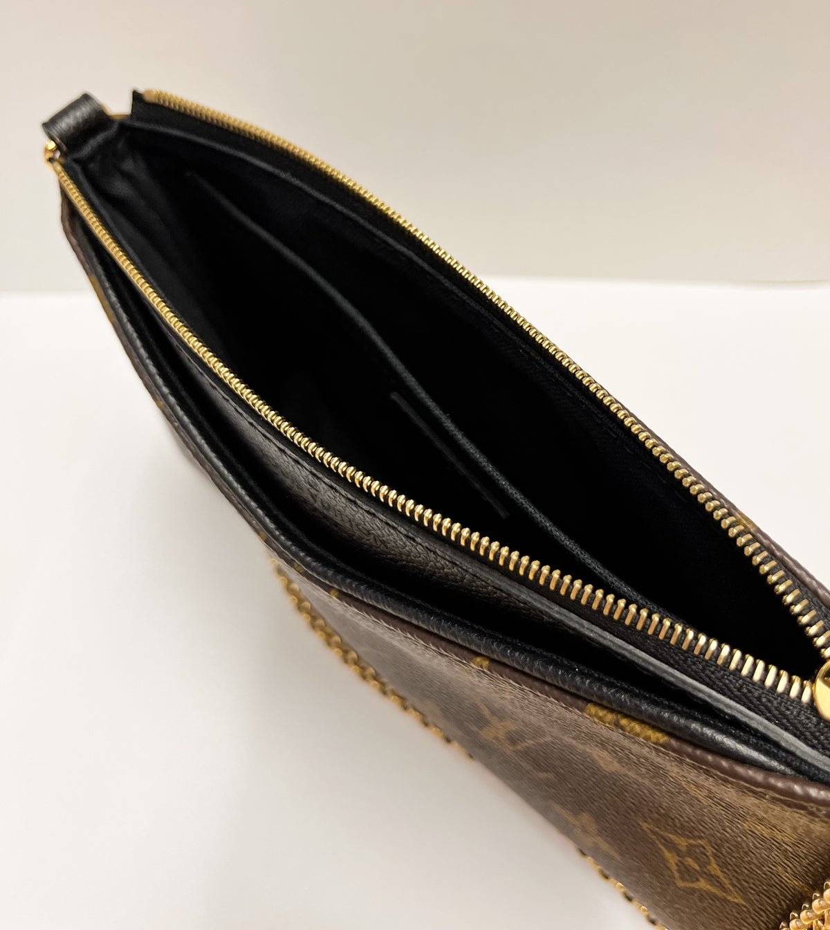 Louis Vuitton Monogram Pallas Clutch
