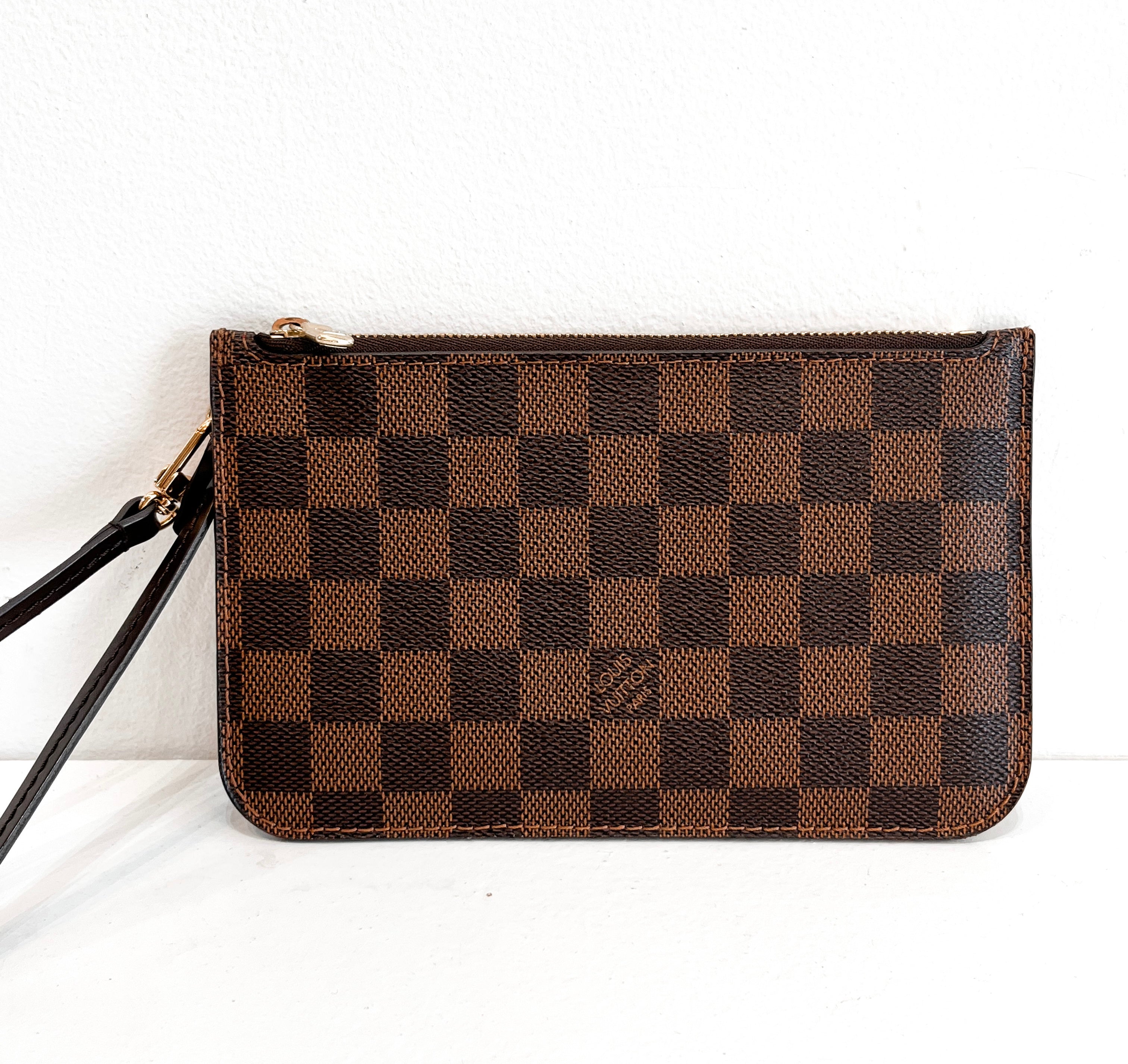 Louis Vuitton Damier Ebene Neverfull PM Pochette