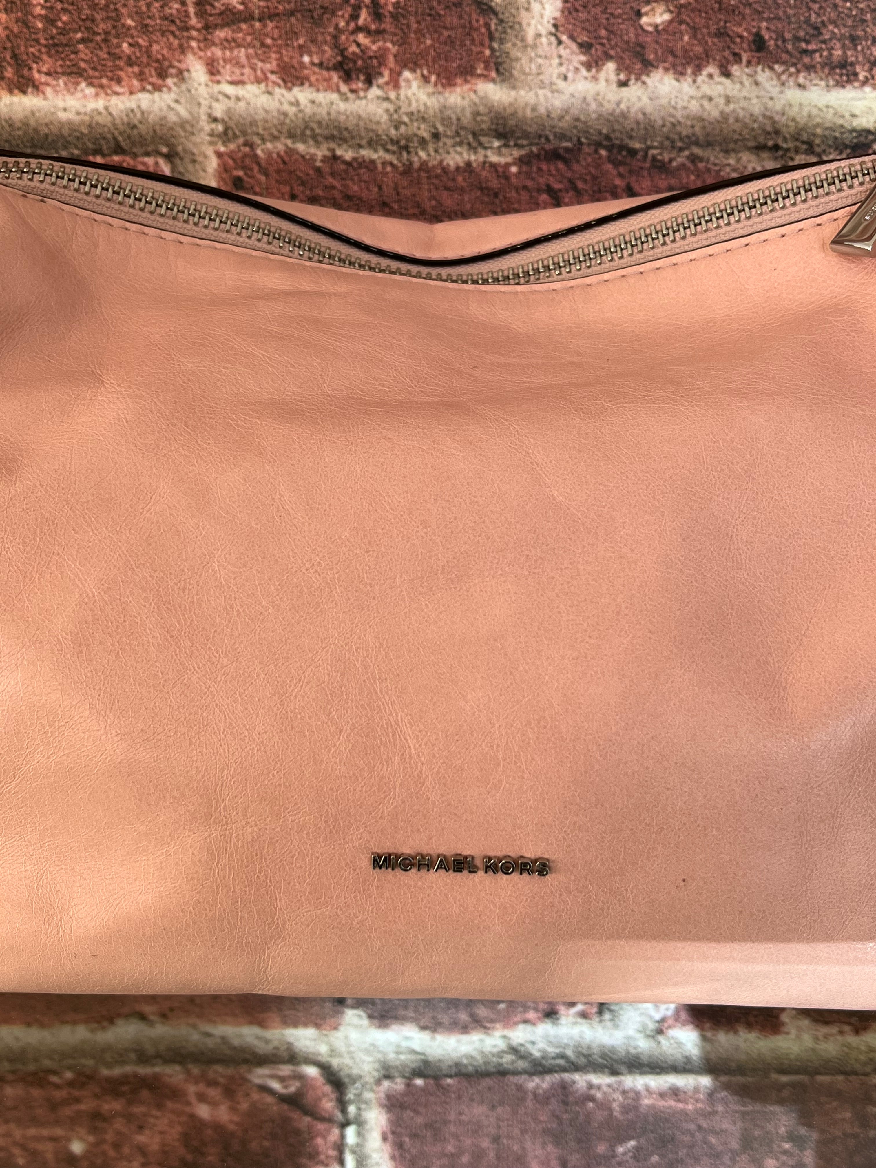Michael Kors Dakota Medium Leather Shoulder Bag