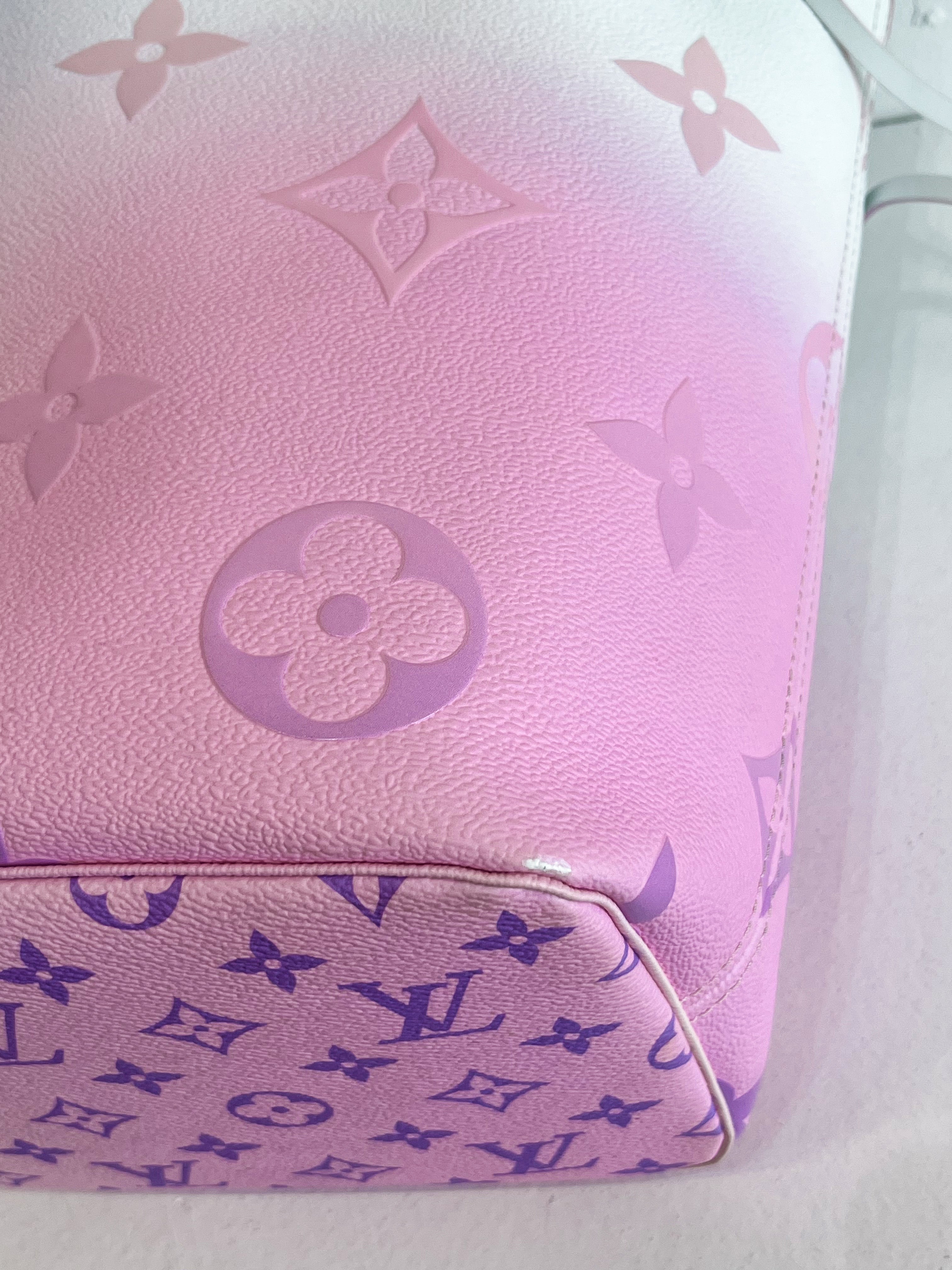 Louis Vuitton Neverfull MM Monogram Giant Spring In The City