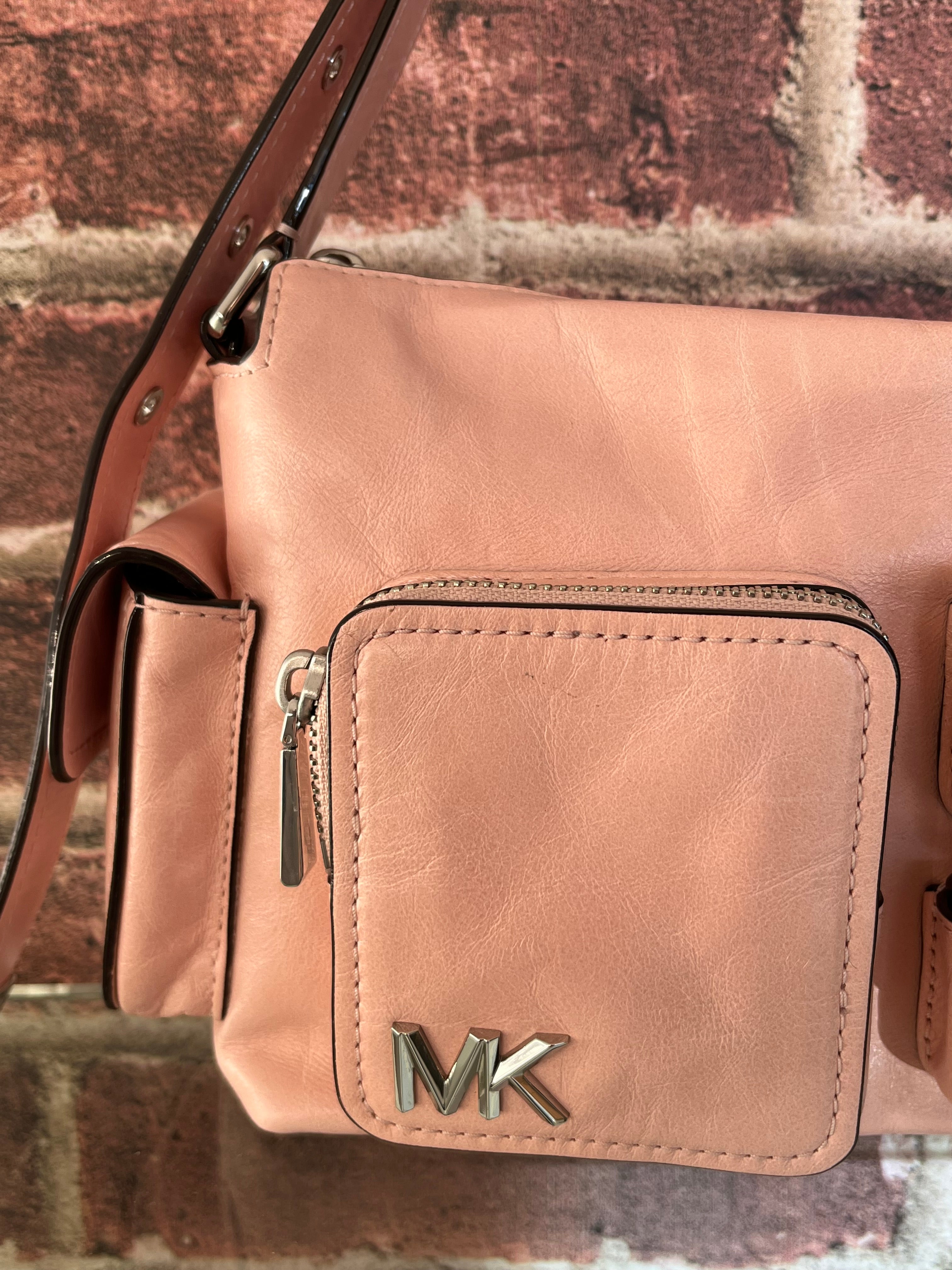 Michael Kors Dakota Medium Leather Shoulder Bag