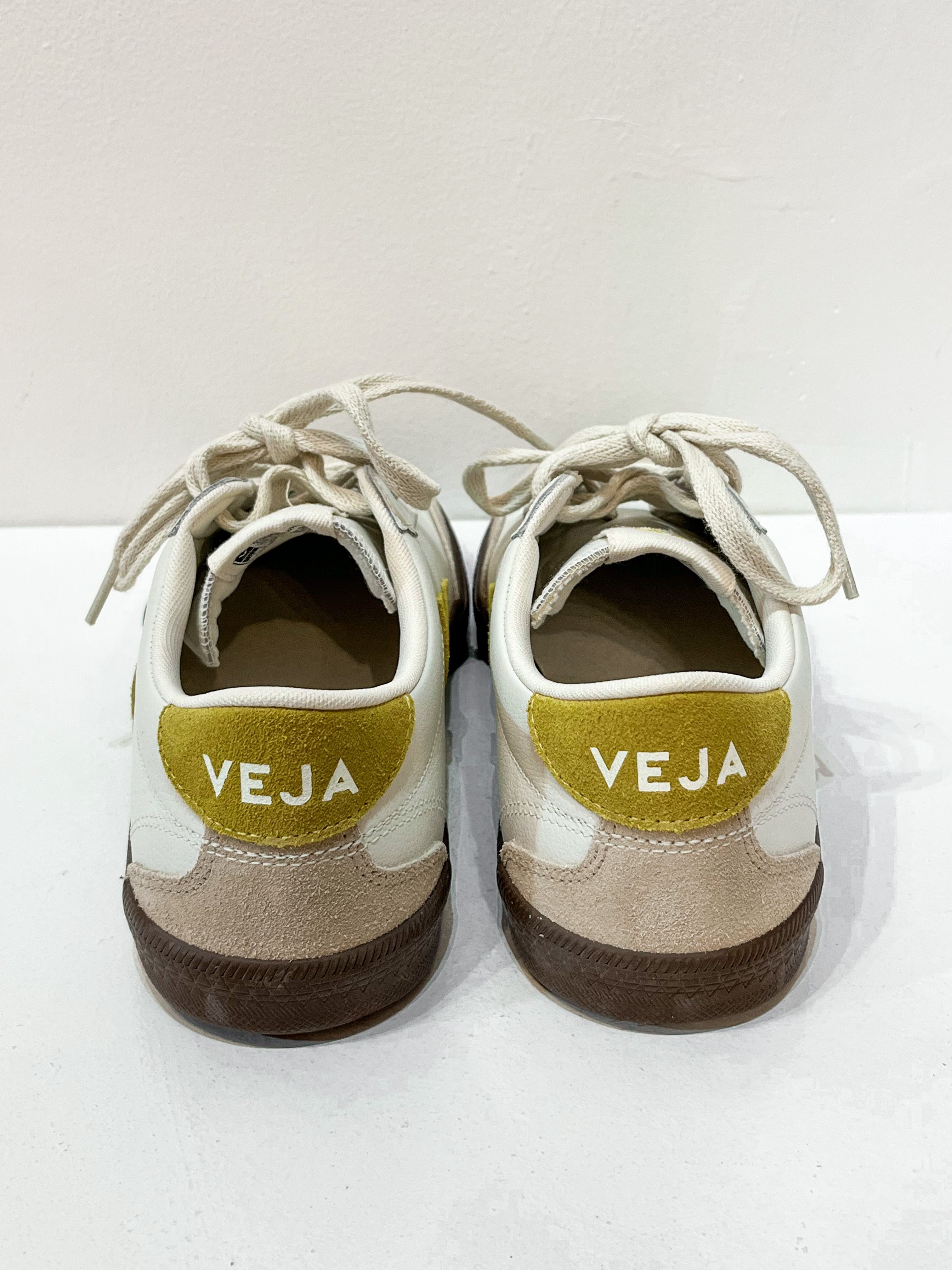 Veja Volley Sneakers