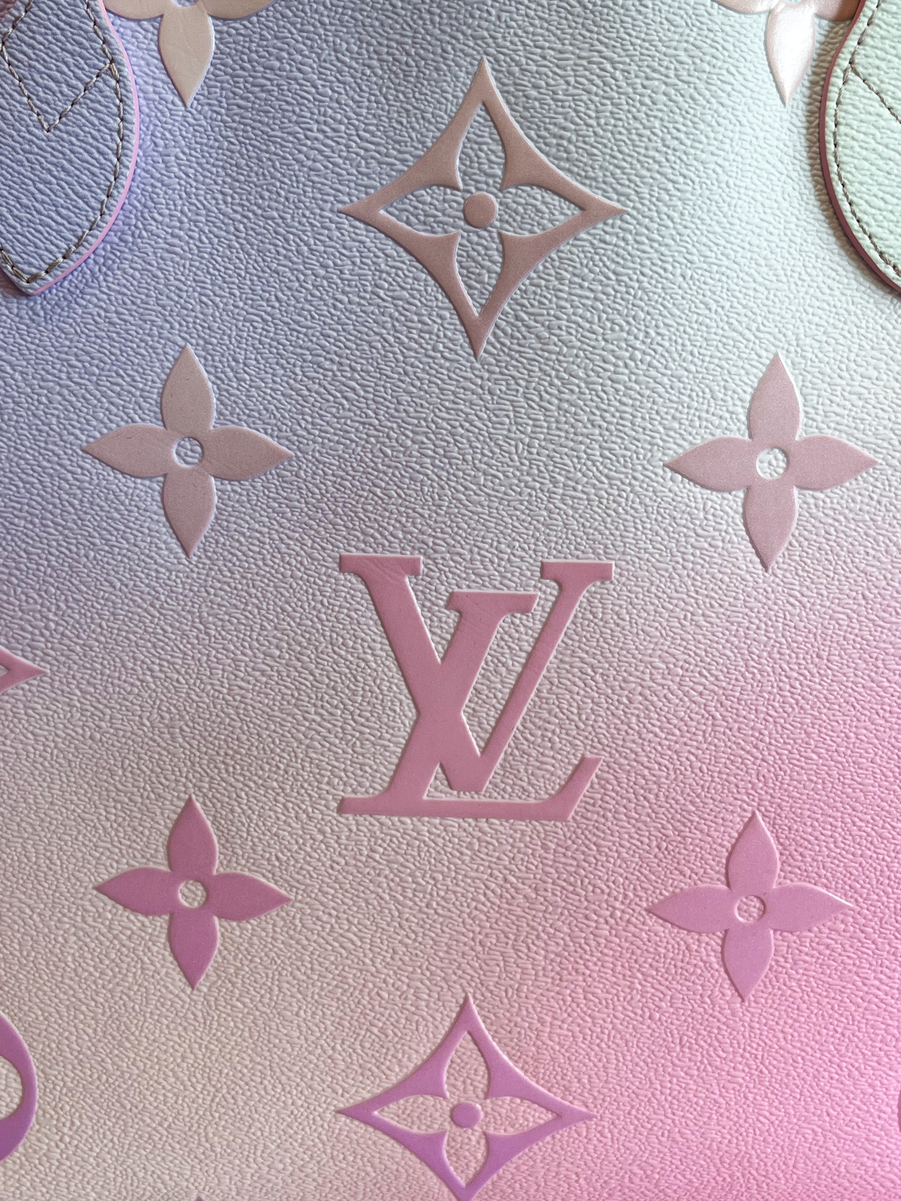 Louis Vuitton Neverfull MM Monogram Giant Spring In The City