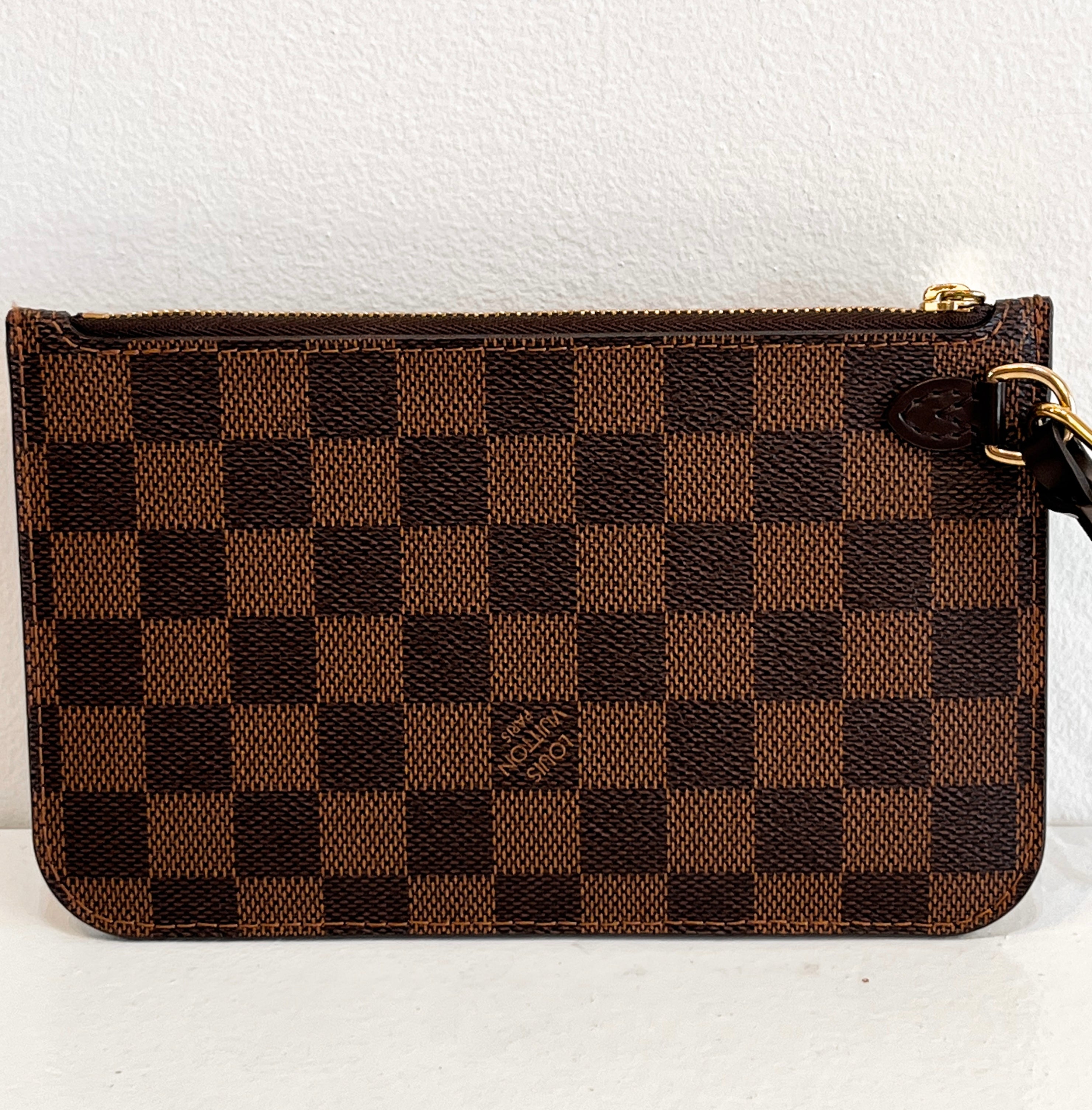 Louis Vuitton Damier Ebene Neverfull PM Pochette