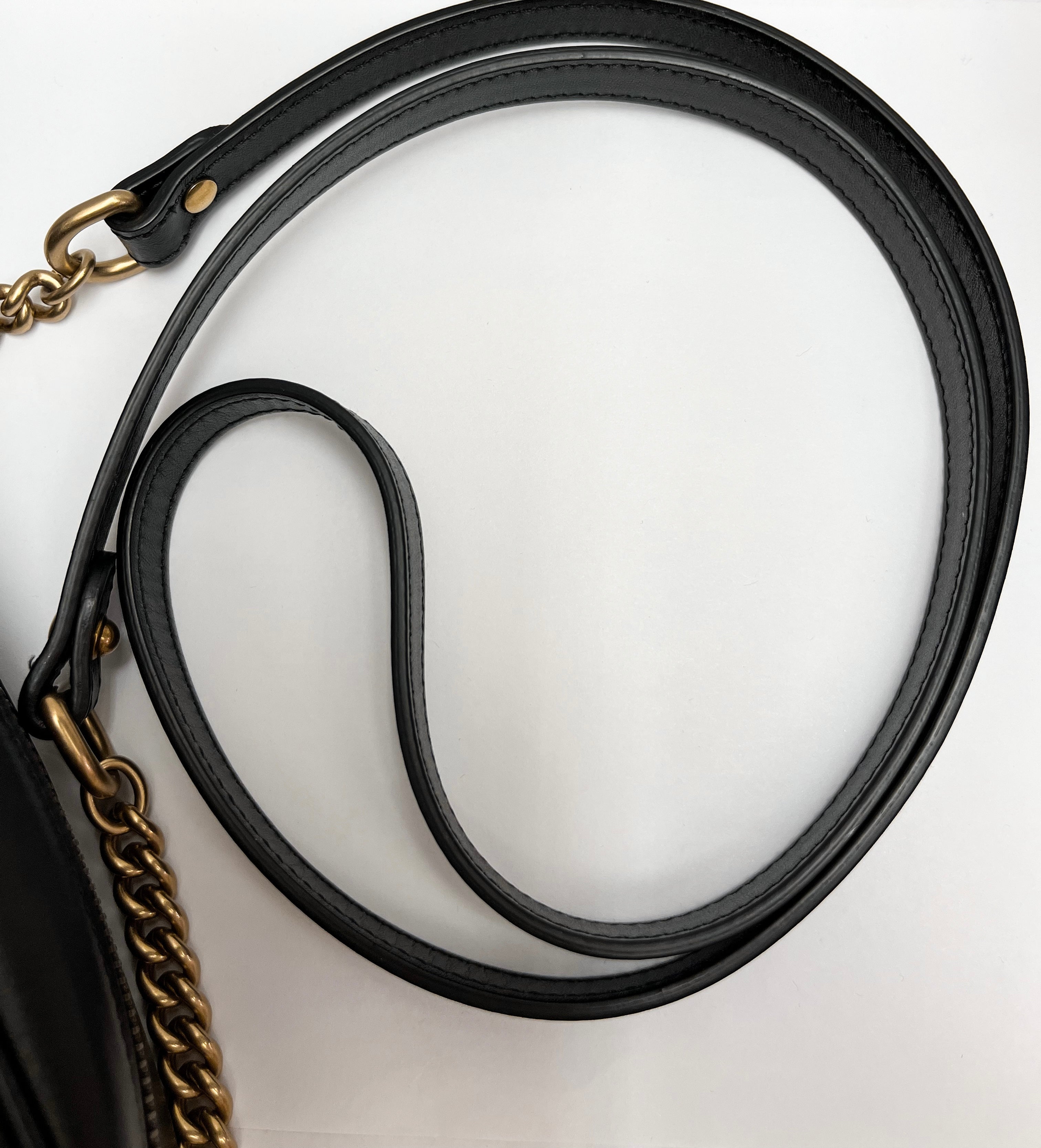 Gucci GG Marmont Mini Camera Bag