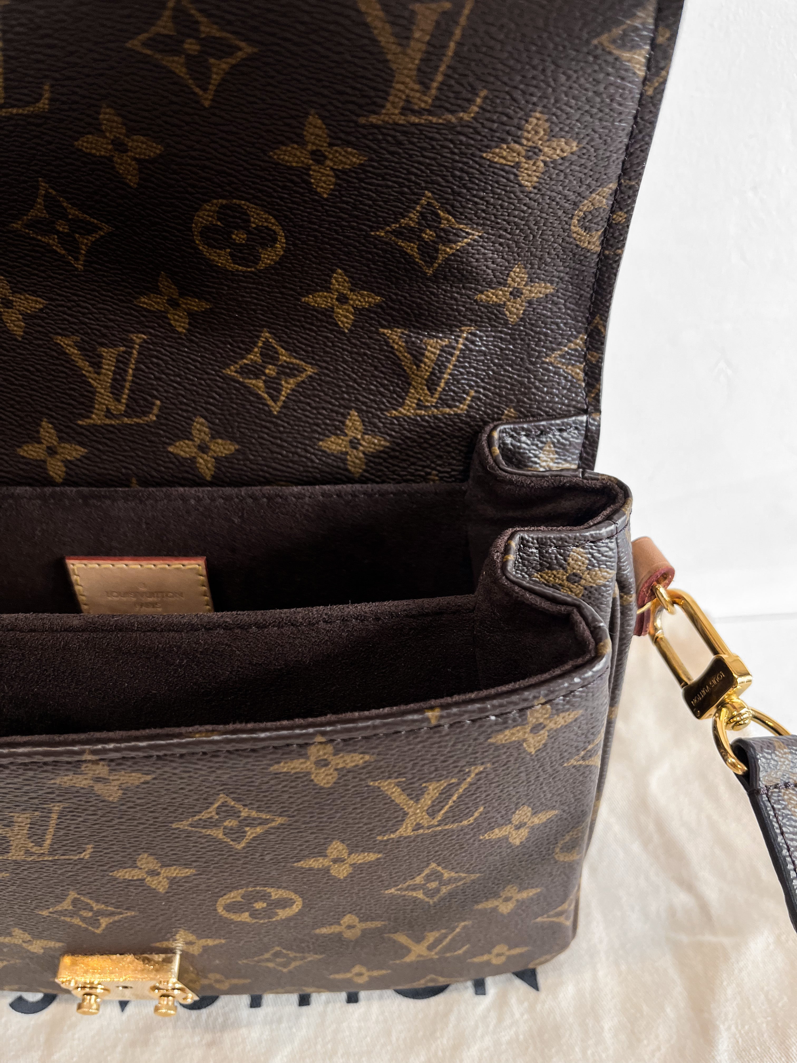 Louis Vuitton Monogram Pochette Metis