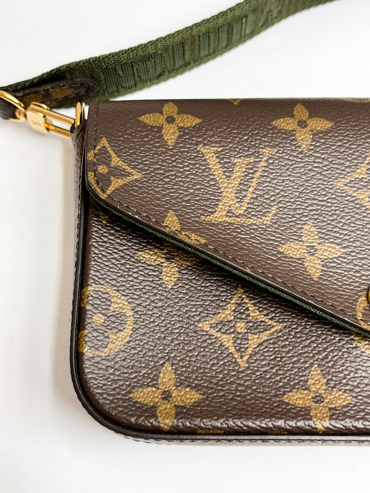 Louis Vuitton Monogram Félicie Strap & Go