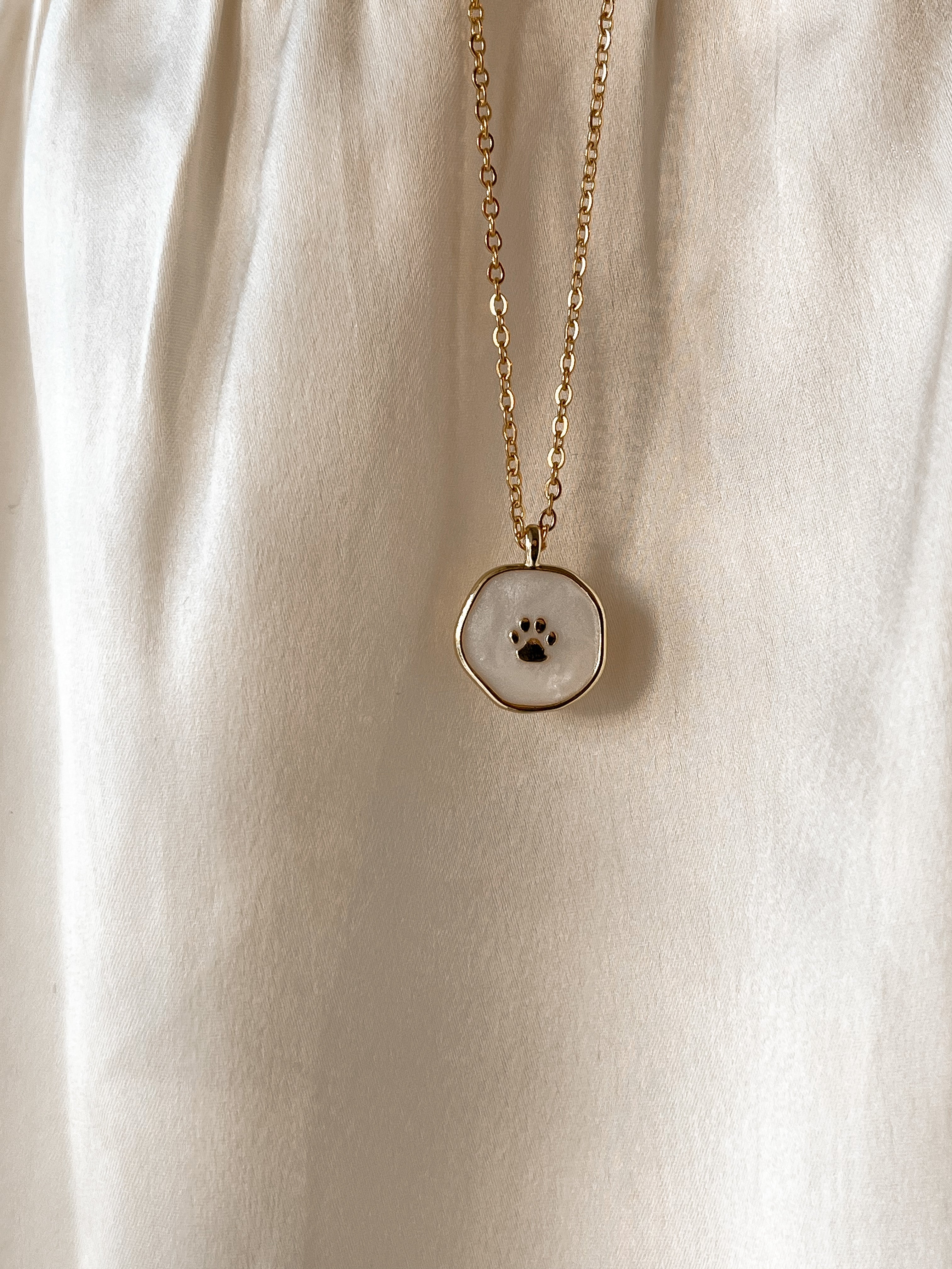 18K Gold Plated Paw Print Pearl Necklace