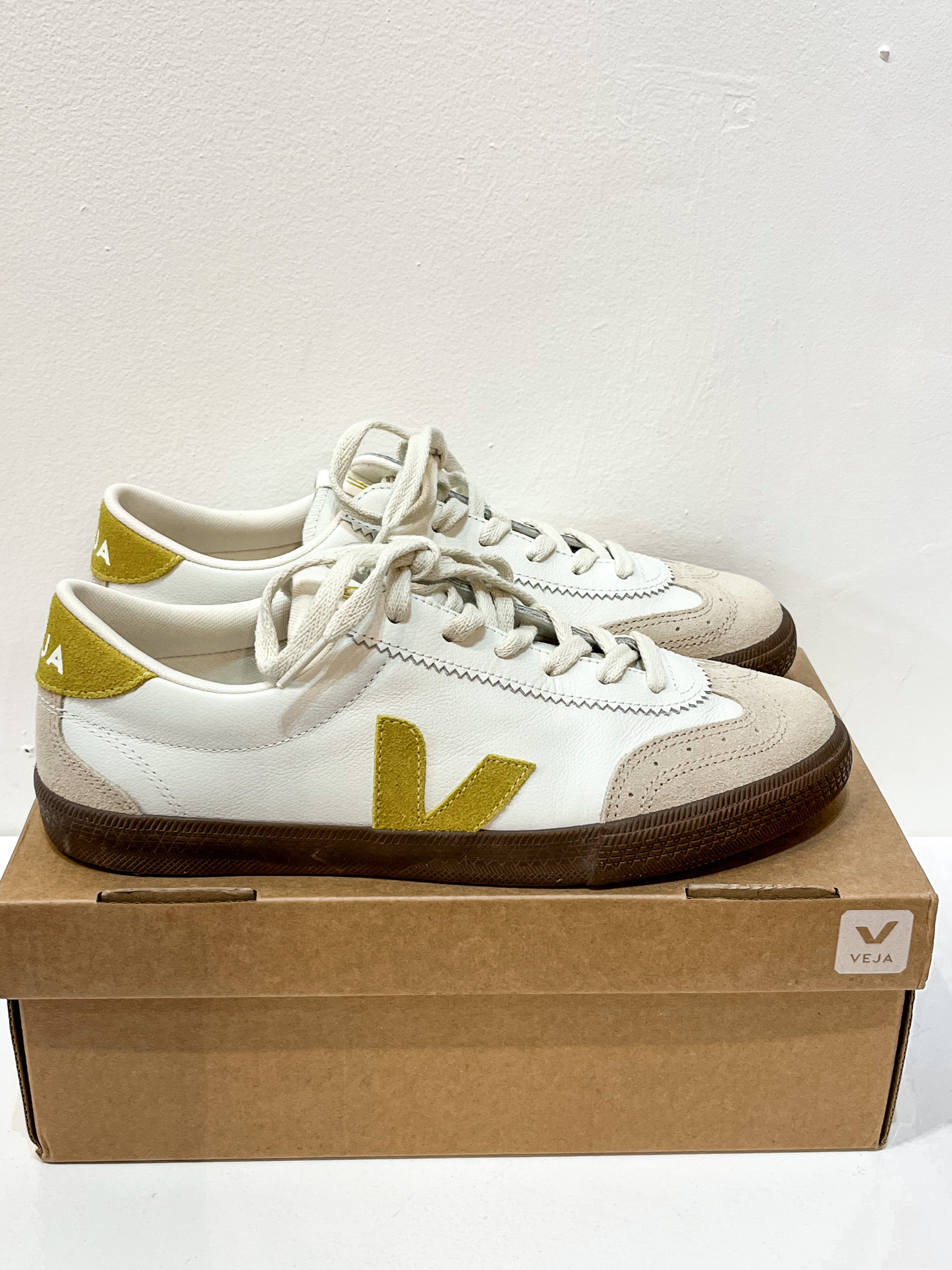 Veja Volley Sneakers