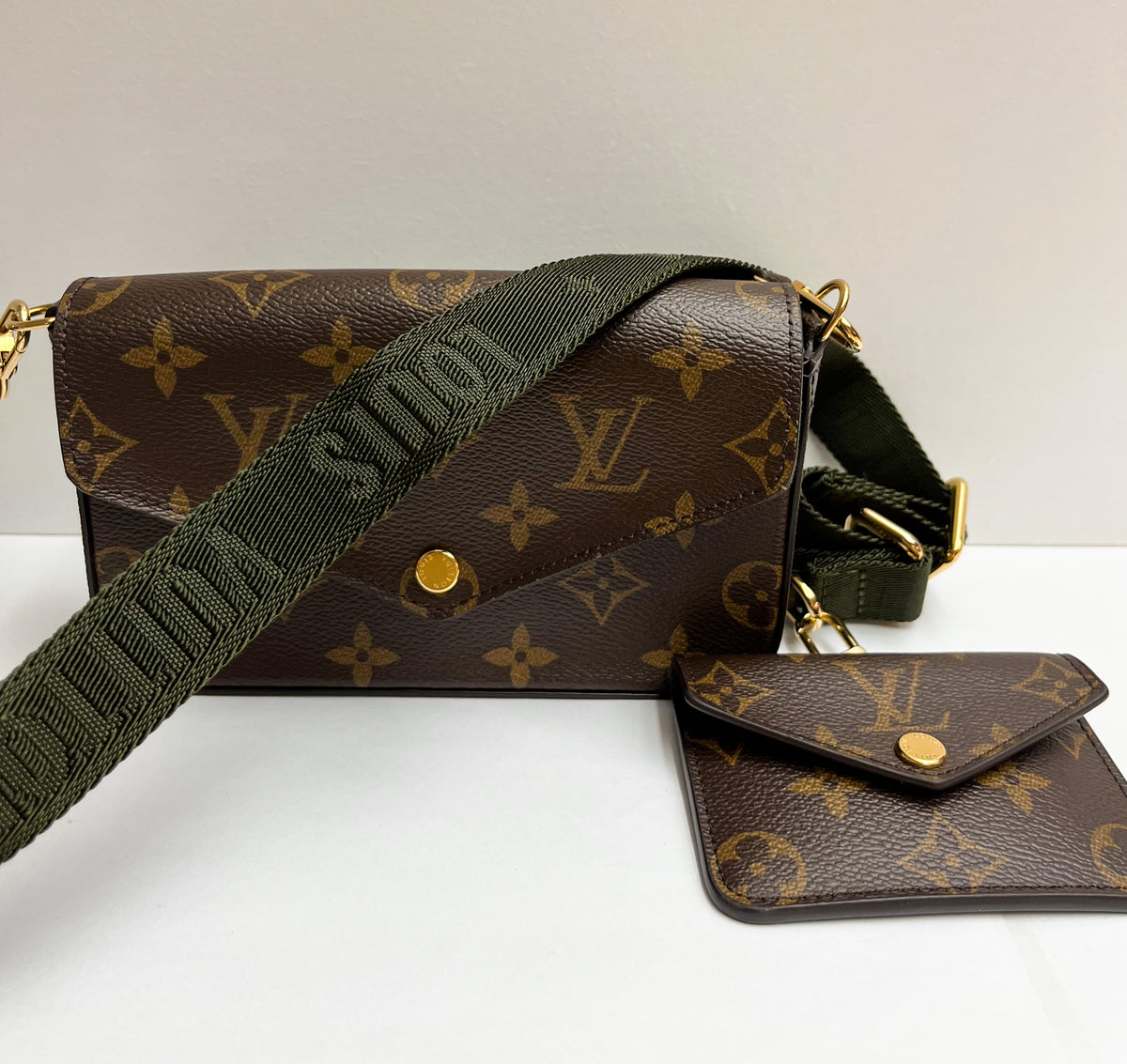 Louis Vuitton Monogram Félicie Strap & Go