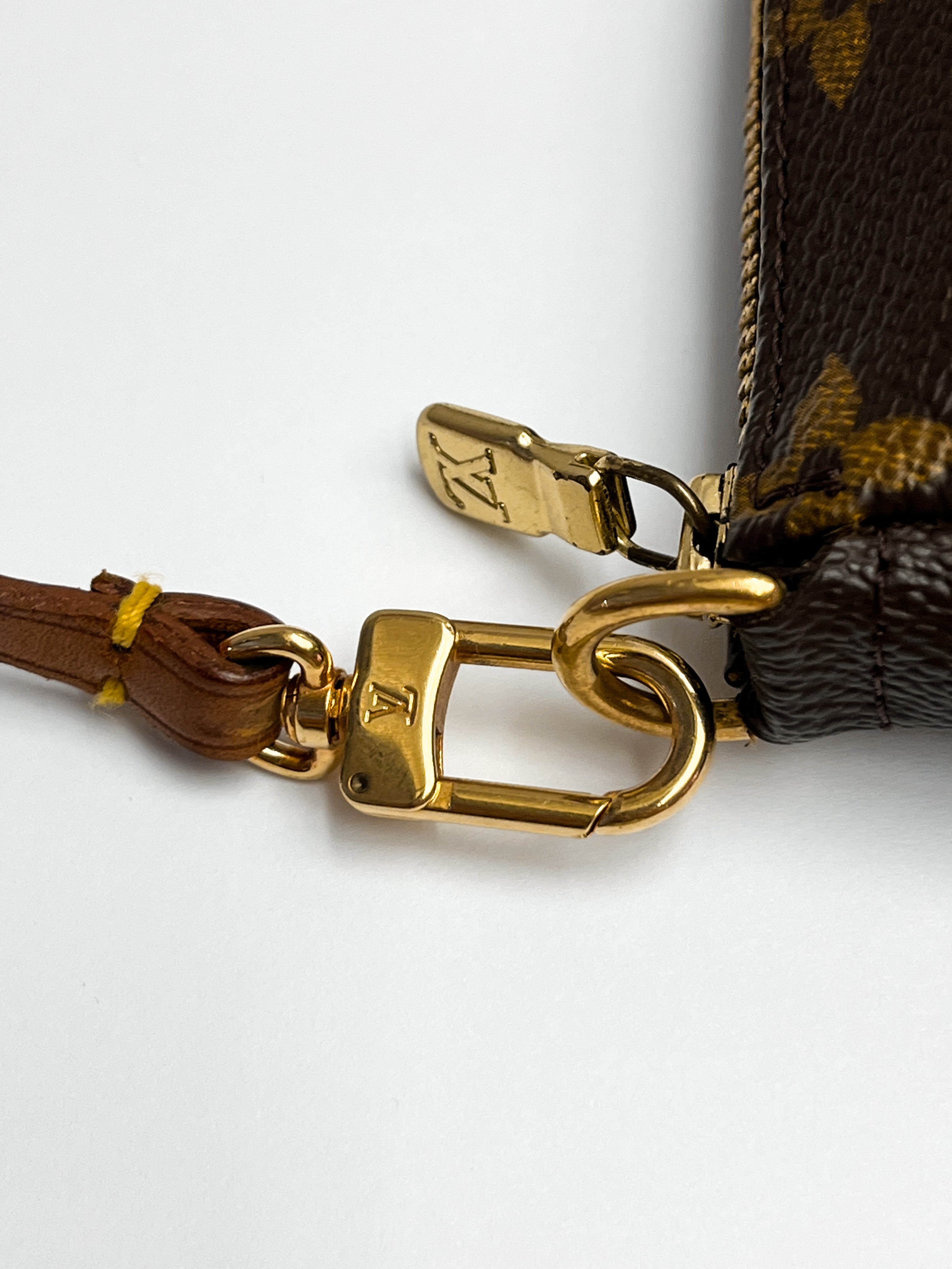 Louis Vuitton Monogram Canvas Pochette Accessoires