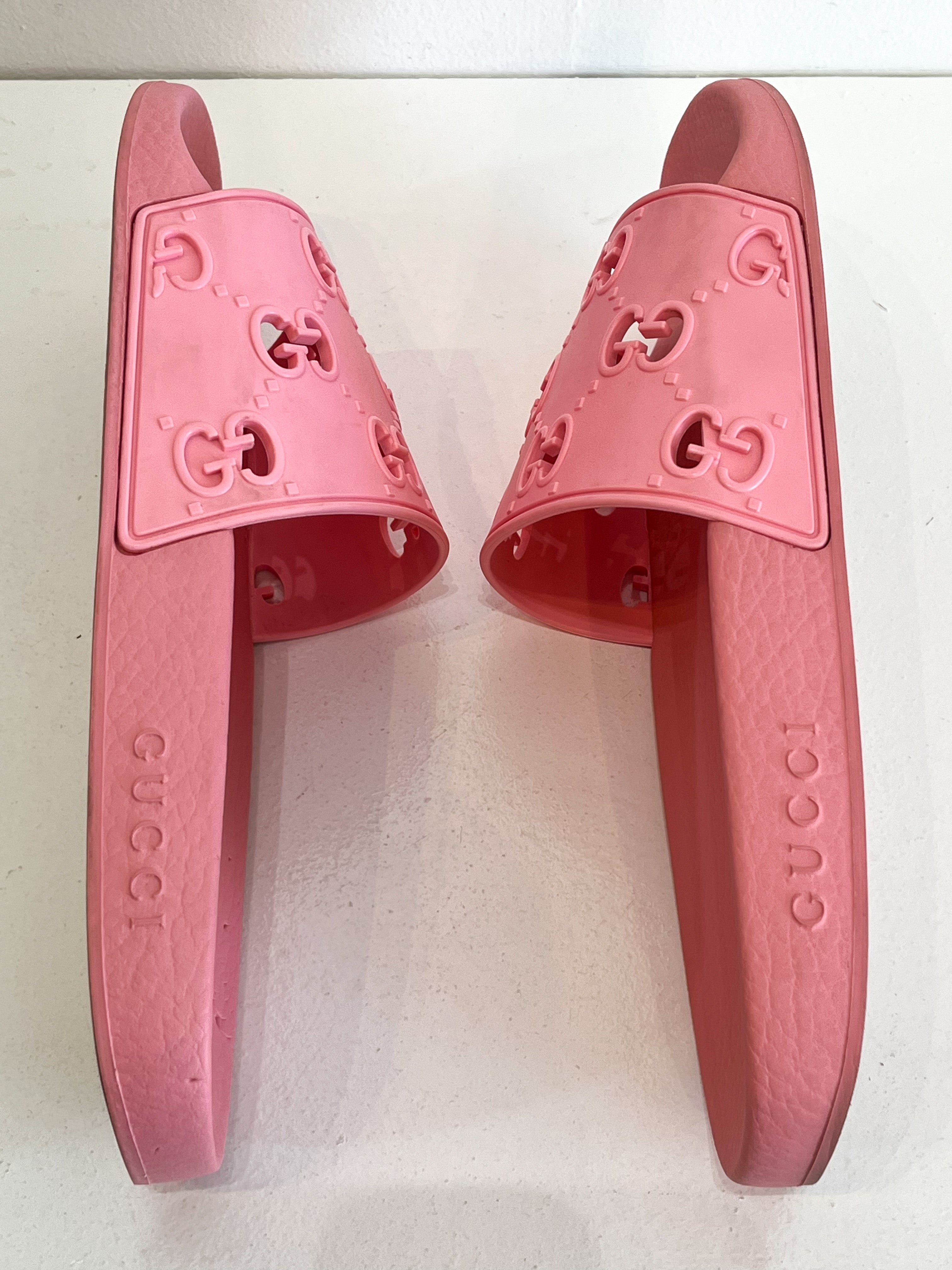 Gucci Rubber GG Slides