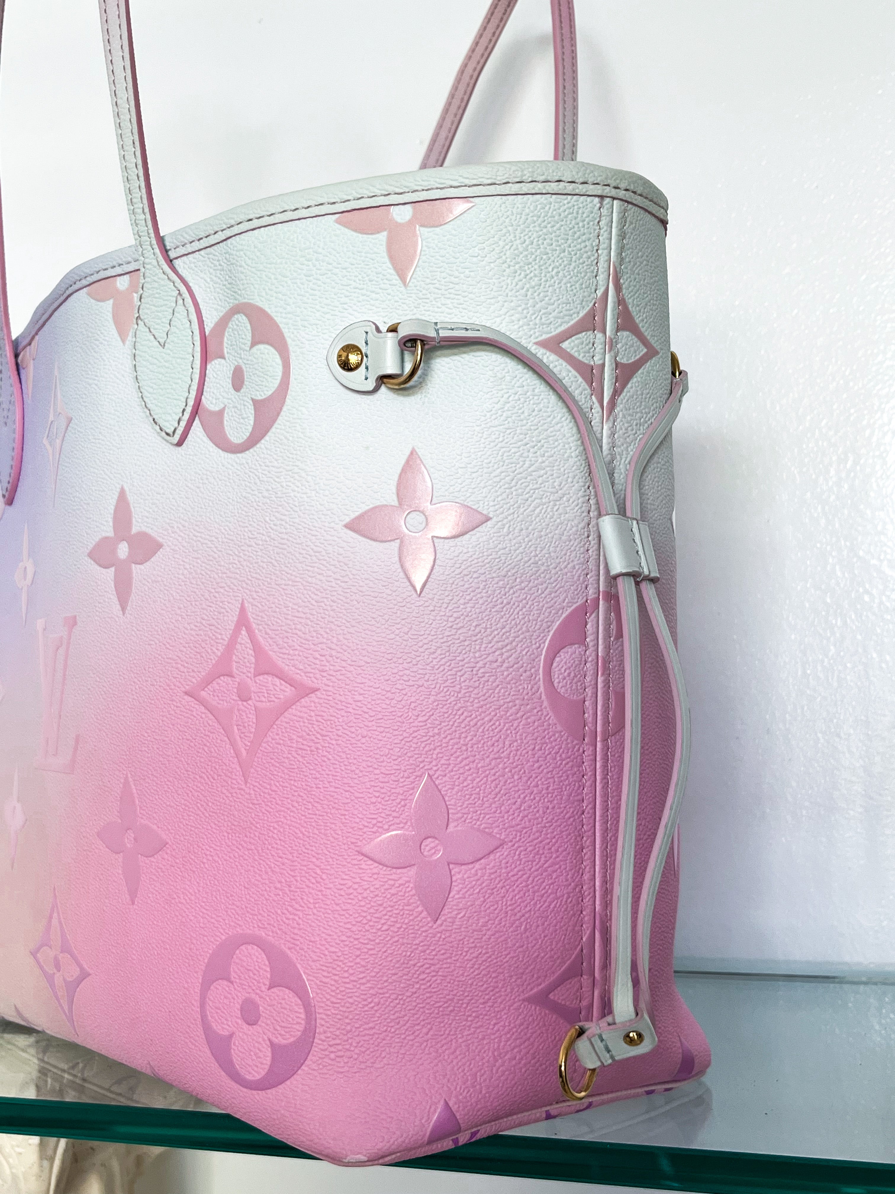 Louis Vuitton Neverfull MM Monogram Giant Spring In The City