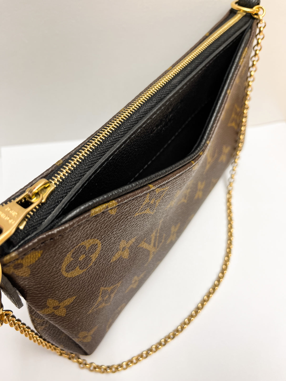 Louis Vuitton Monogram Pallas Clutch