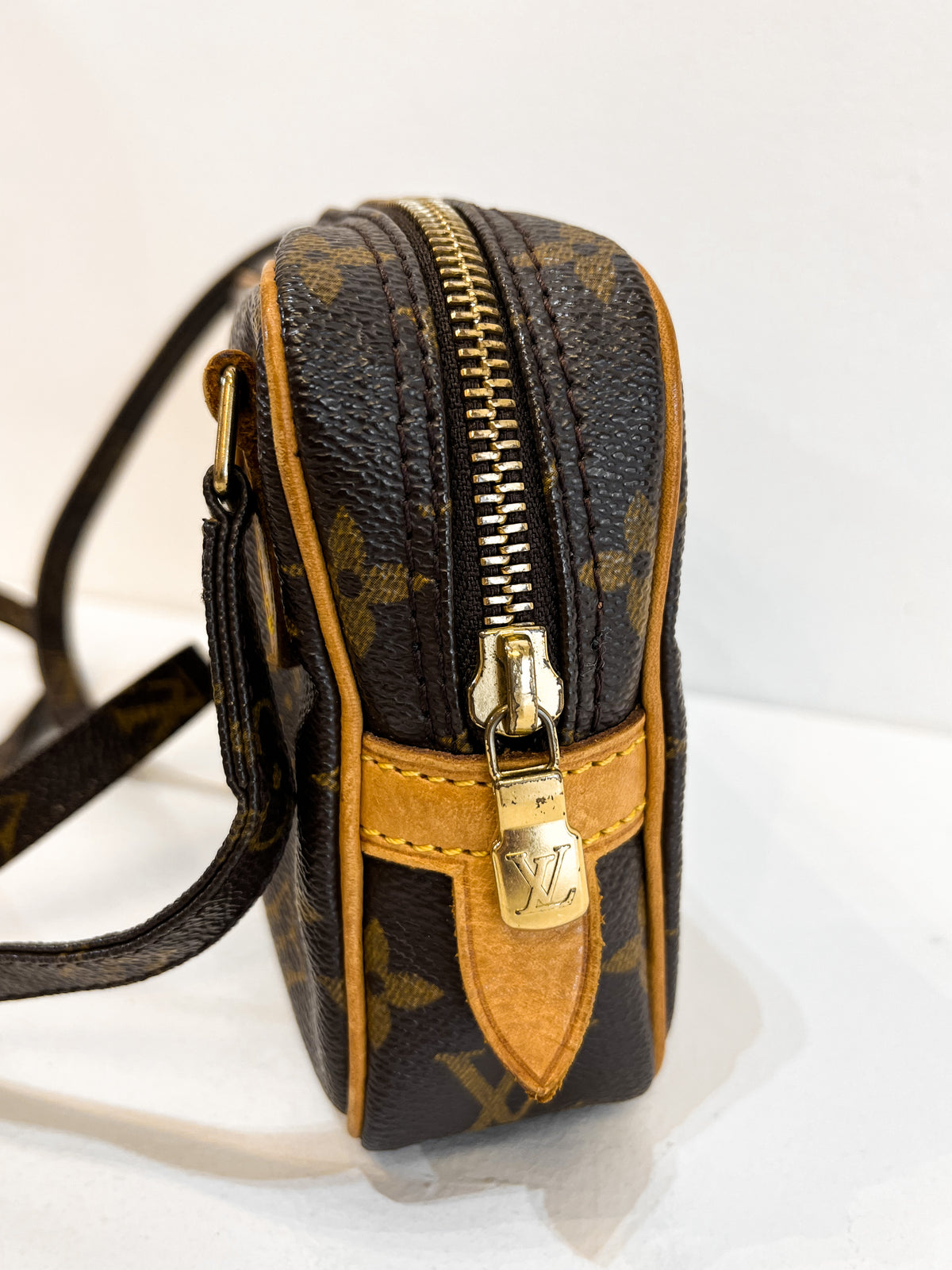 Louis Vuitton Pochette Marly Bandouliere
