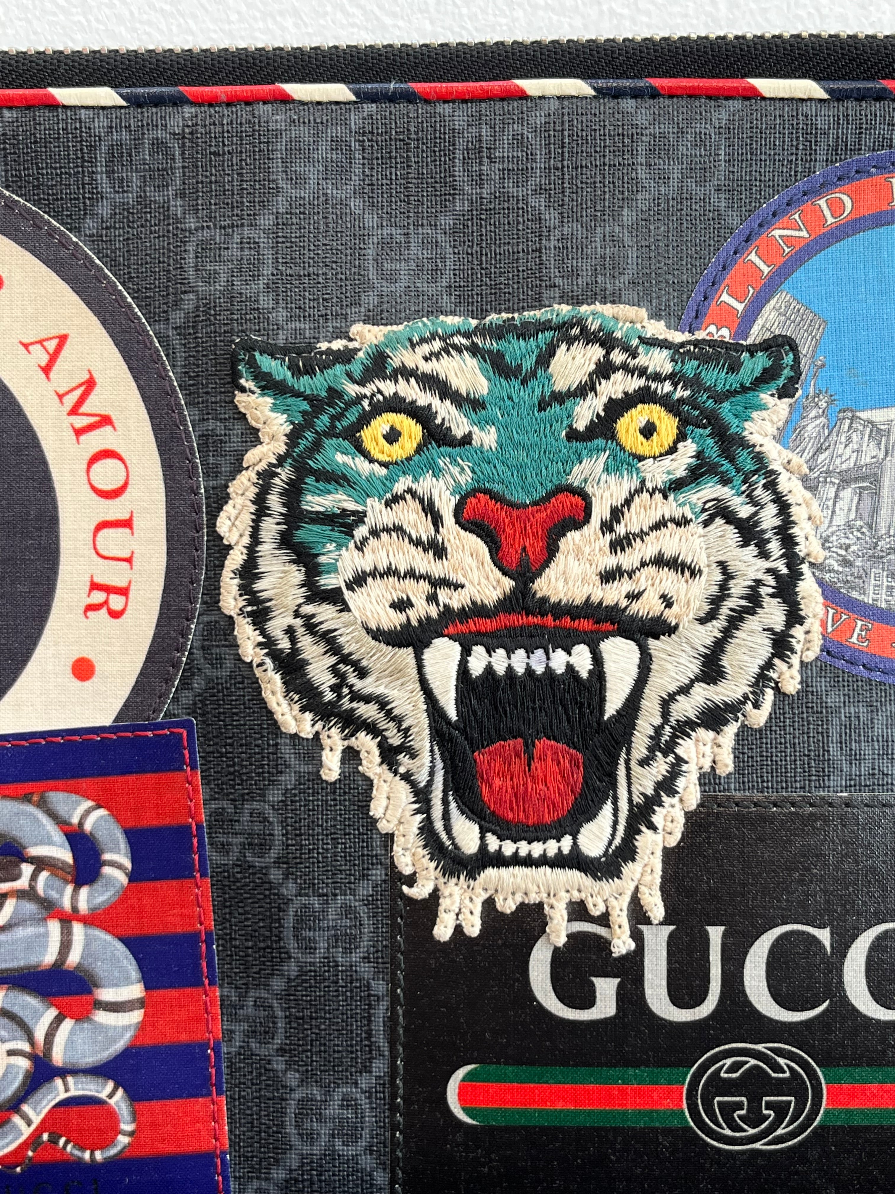 Gucci Night Courier GG Supreme Pouch