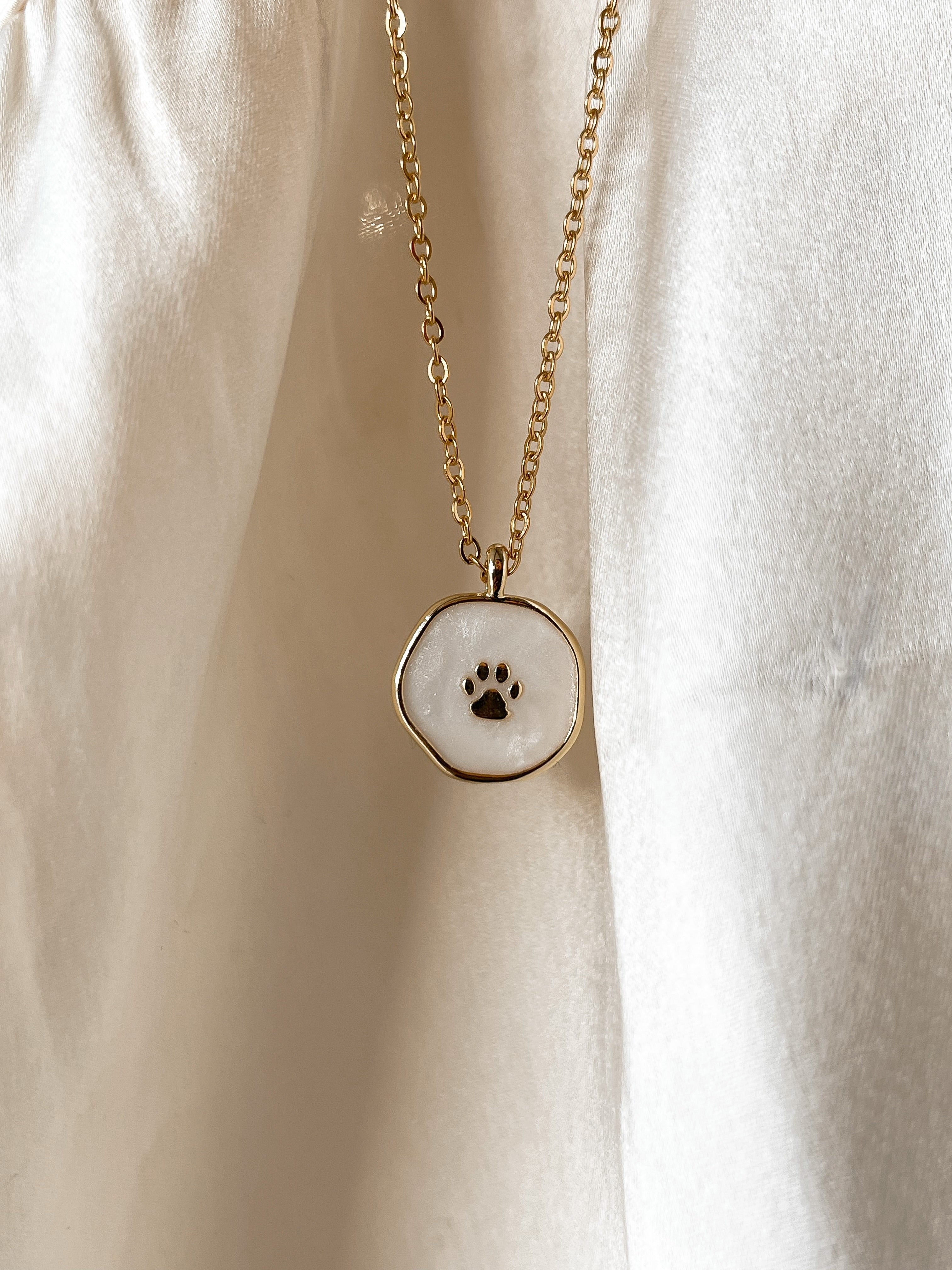 18K Gold Plated Paw Print Pearl Necklace