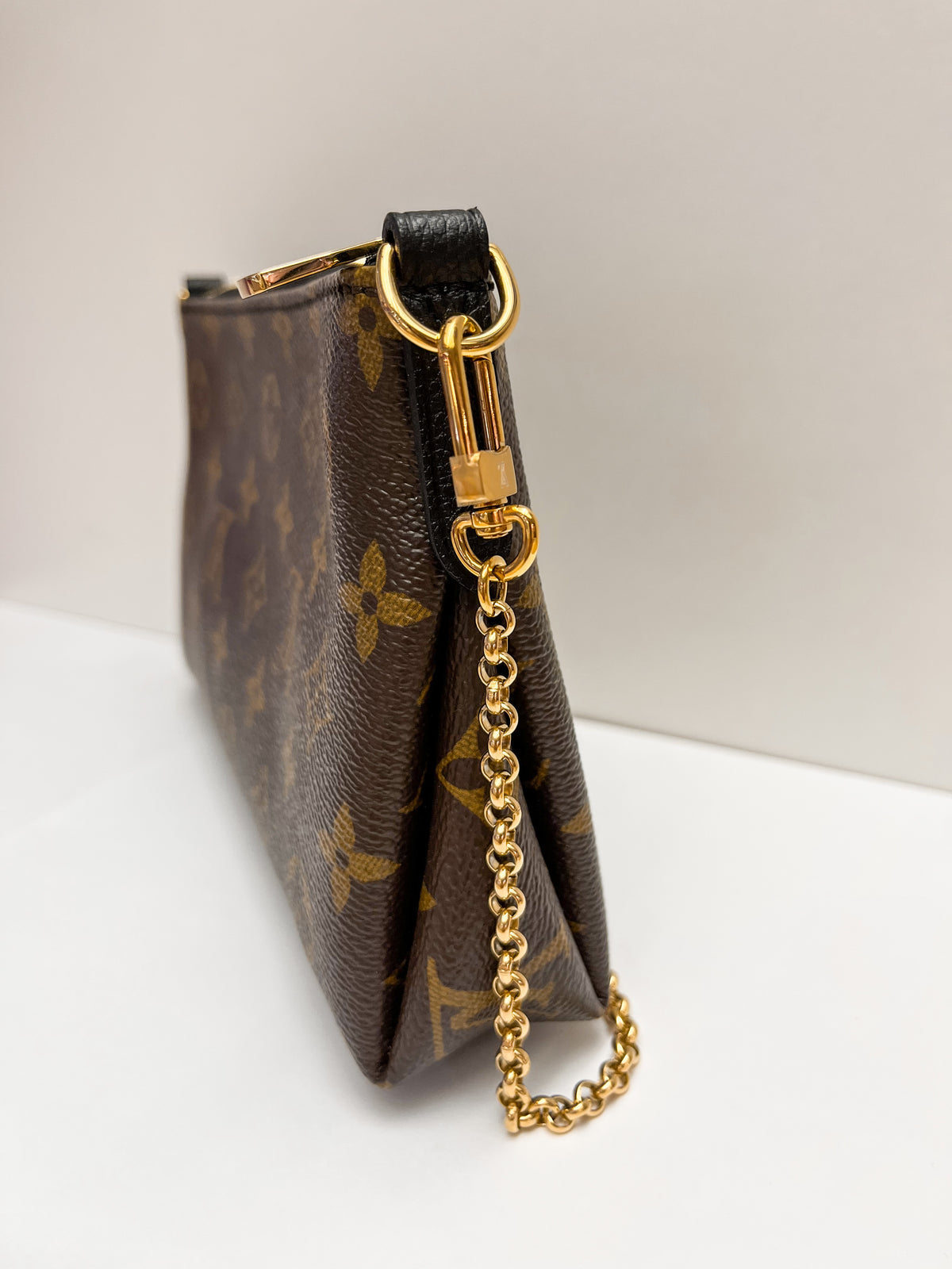 Louis Vuitton Monogram Pallas Clutch