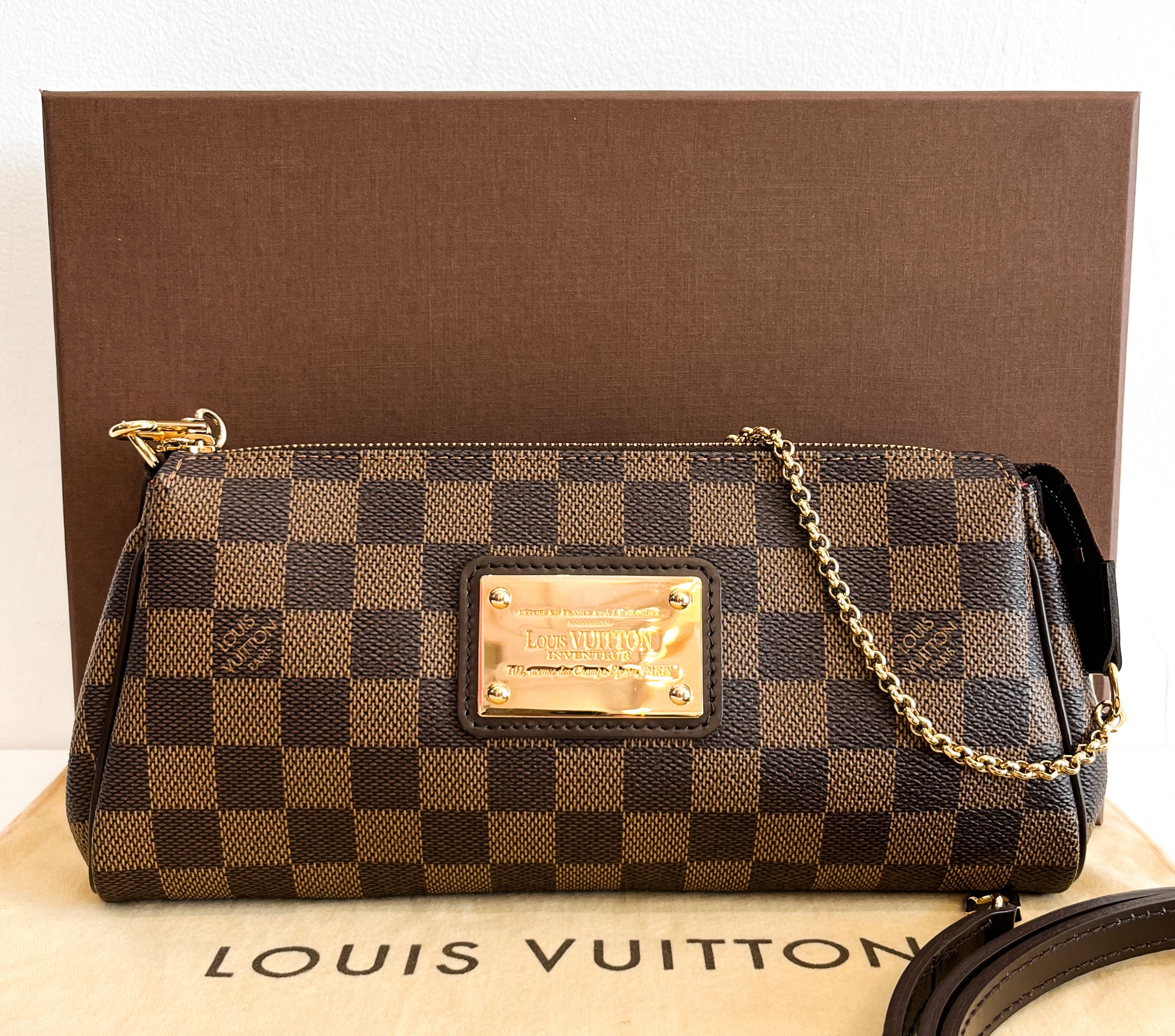 Louis Vuitton Damier Ebene Eva Clutch