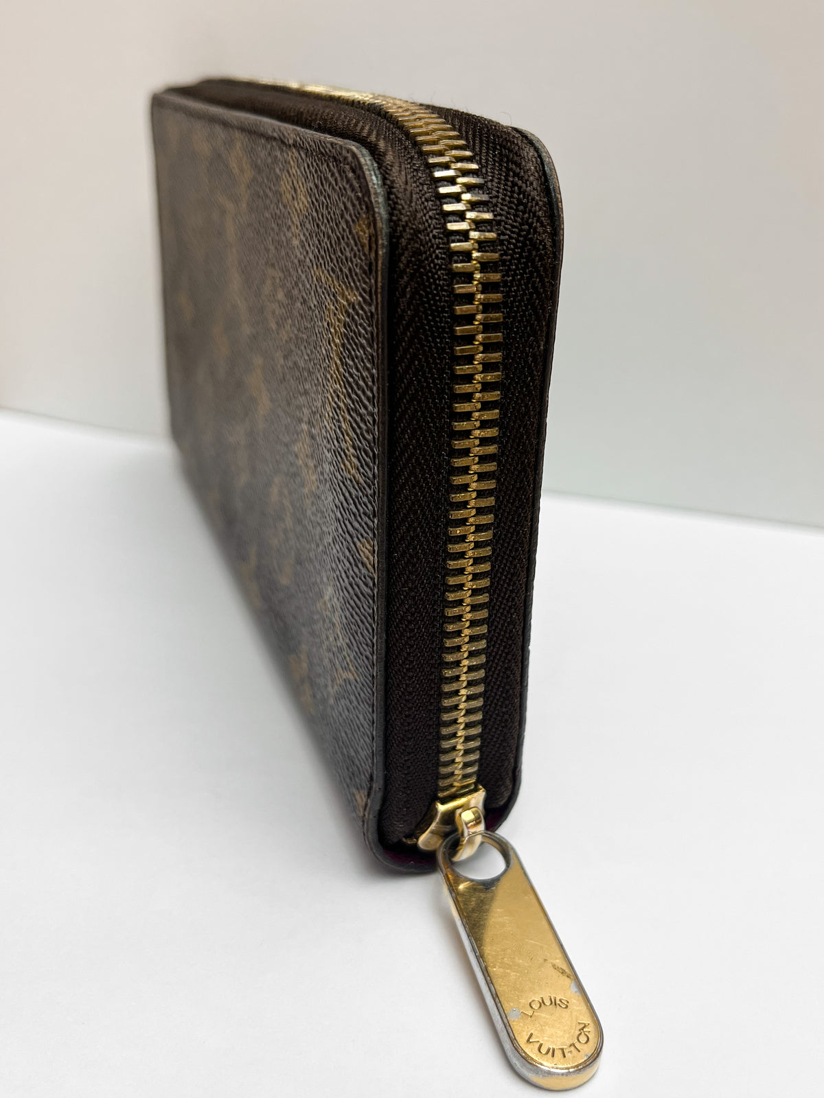 Louis Vuitton Monogram Zippy Wallet