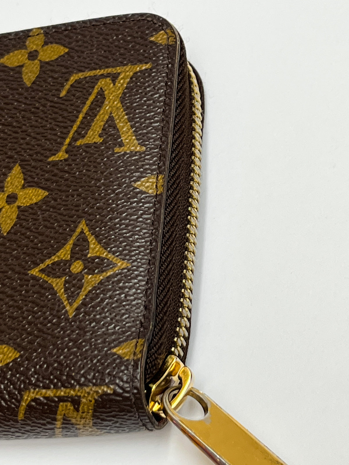 Louis Vuitton Monogram Zippy Wallet