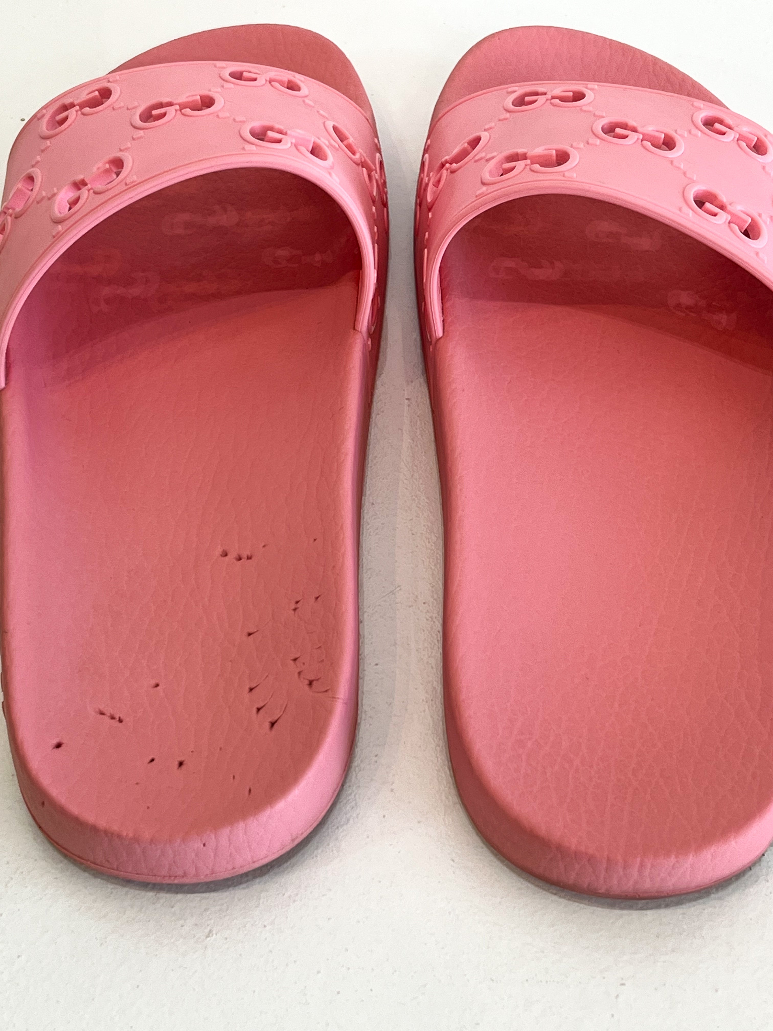 Gucci Rubber GG Slides