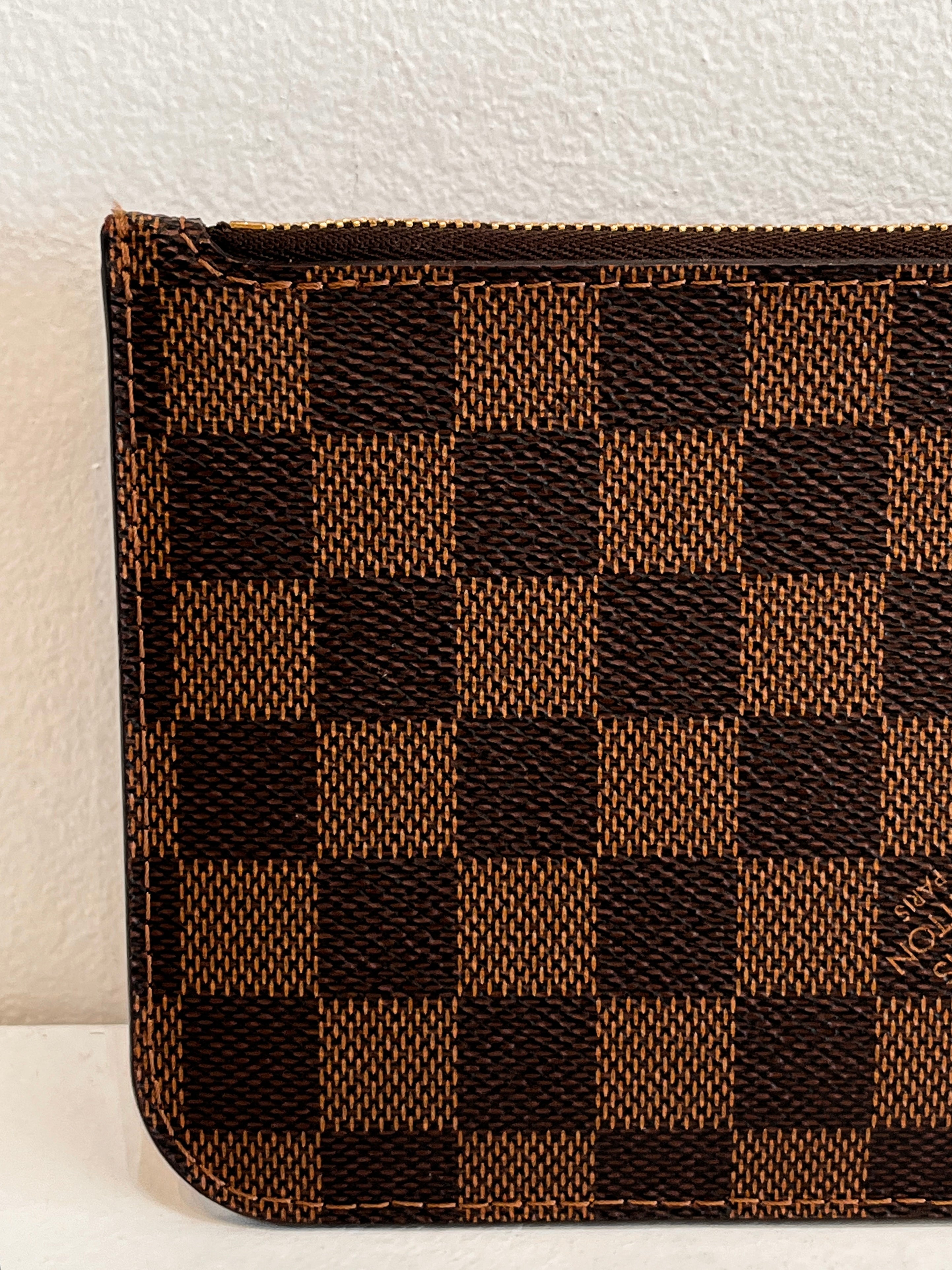 Louis Vuitton Damier Ebene Neverfull PM Pochette