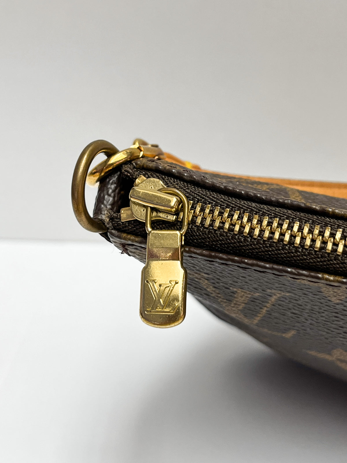 Louis Vuitton Monogram Canvas Pochette Accessoires